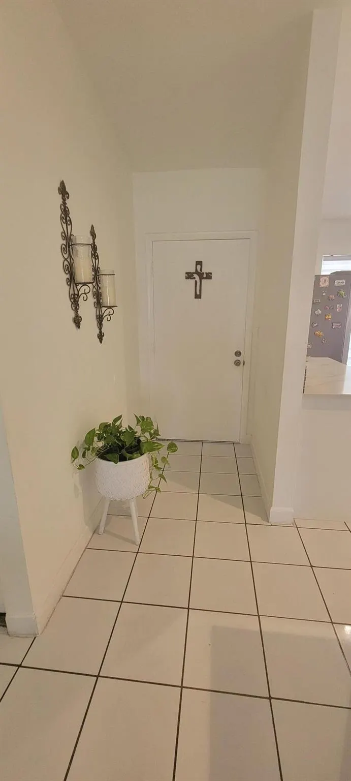 5550 Lakewood Circle, #A