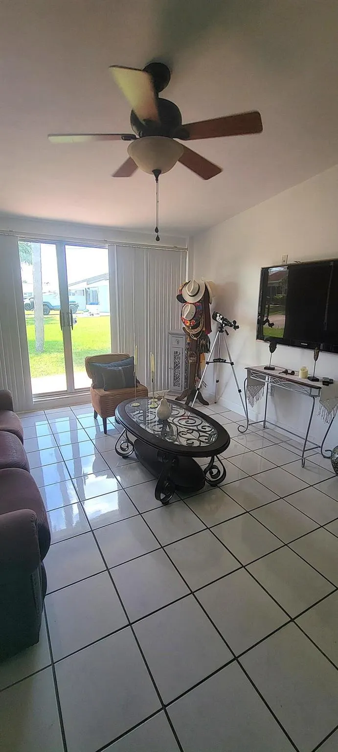 5550 Lakewood Circle, #A