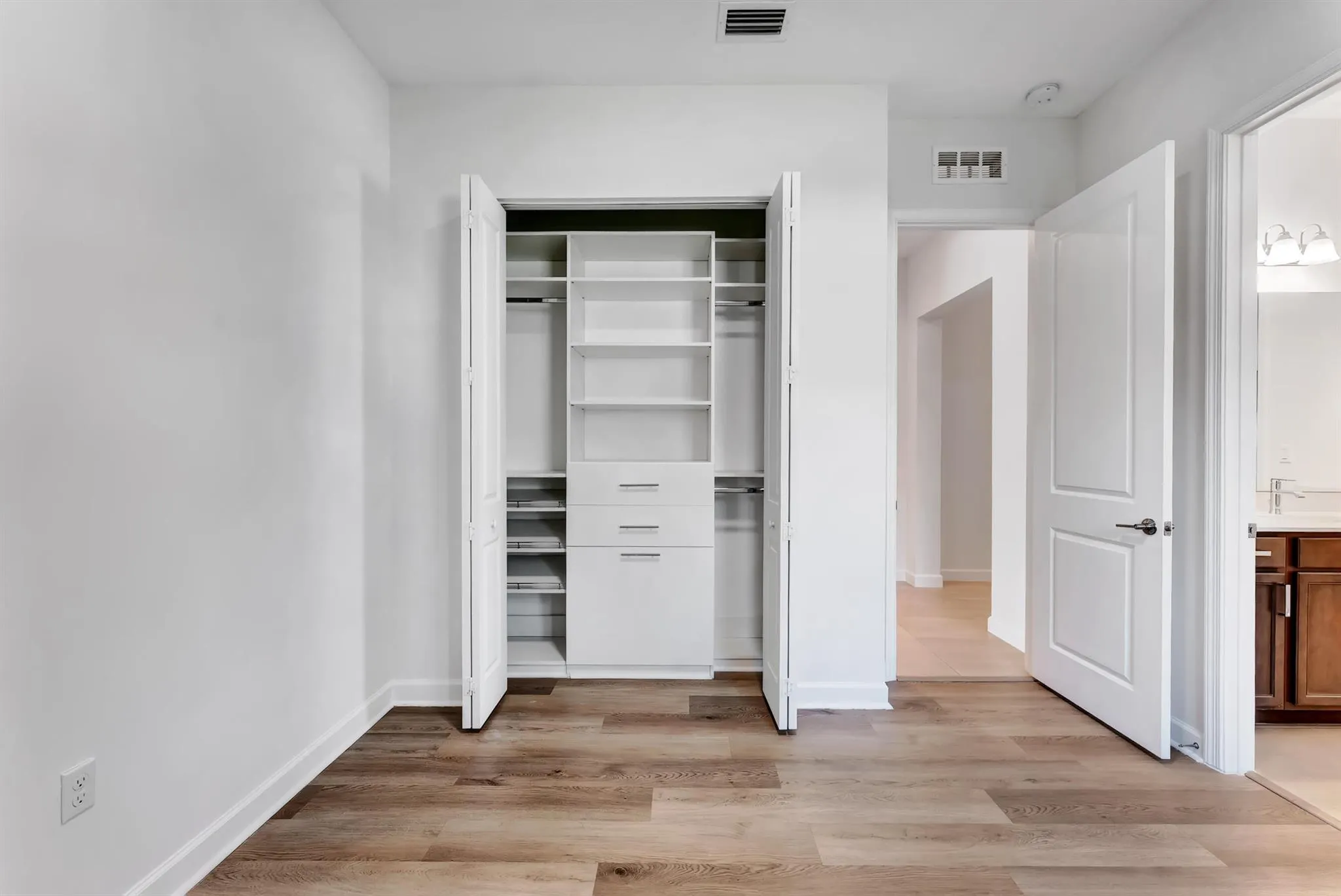 3128 Streng Lane