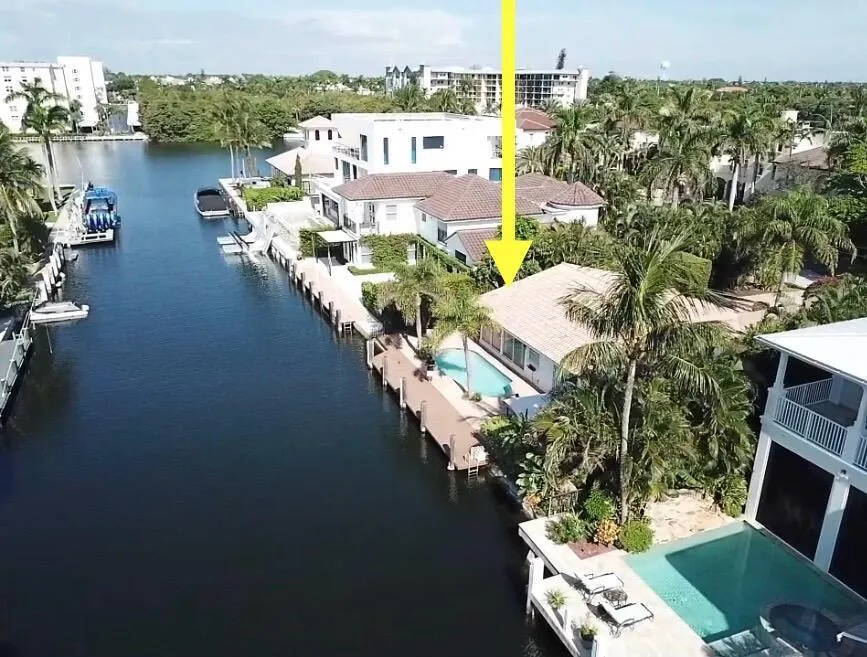 1014 Lewis Cove