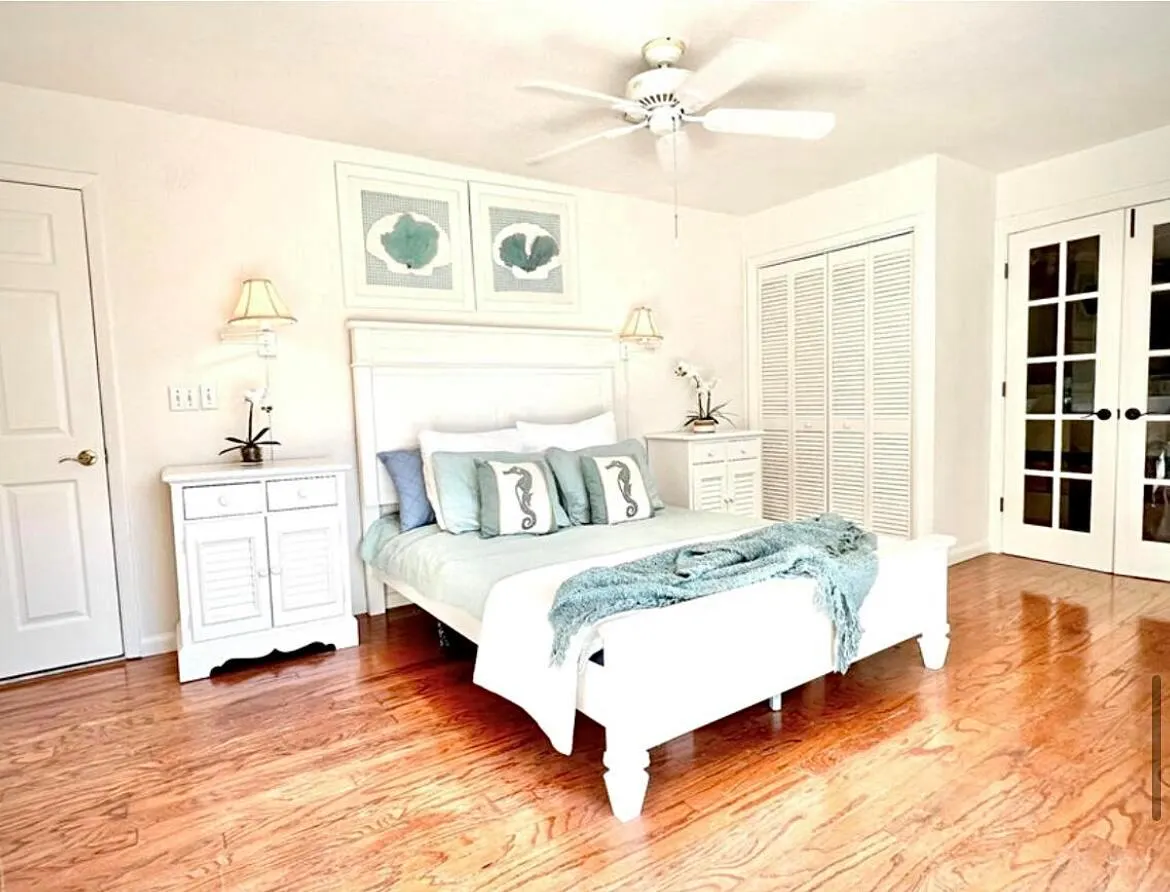 1014 Lewis Cove
