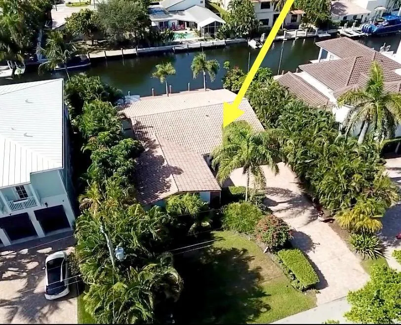 1014 Lewis Cove