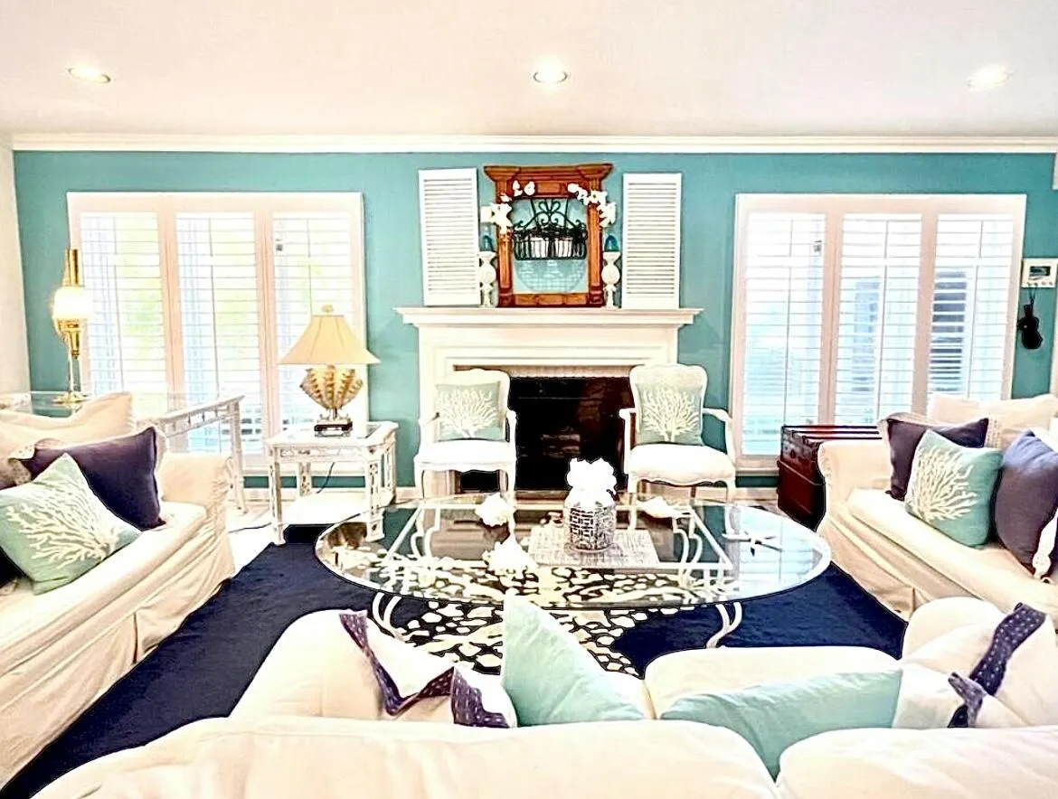 1014 Lewis Cove