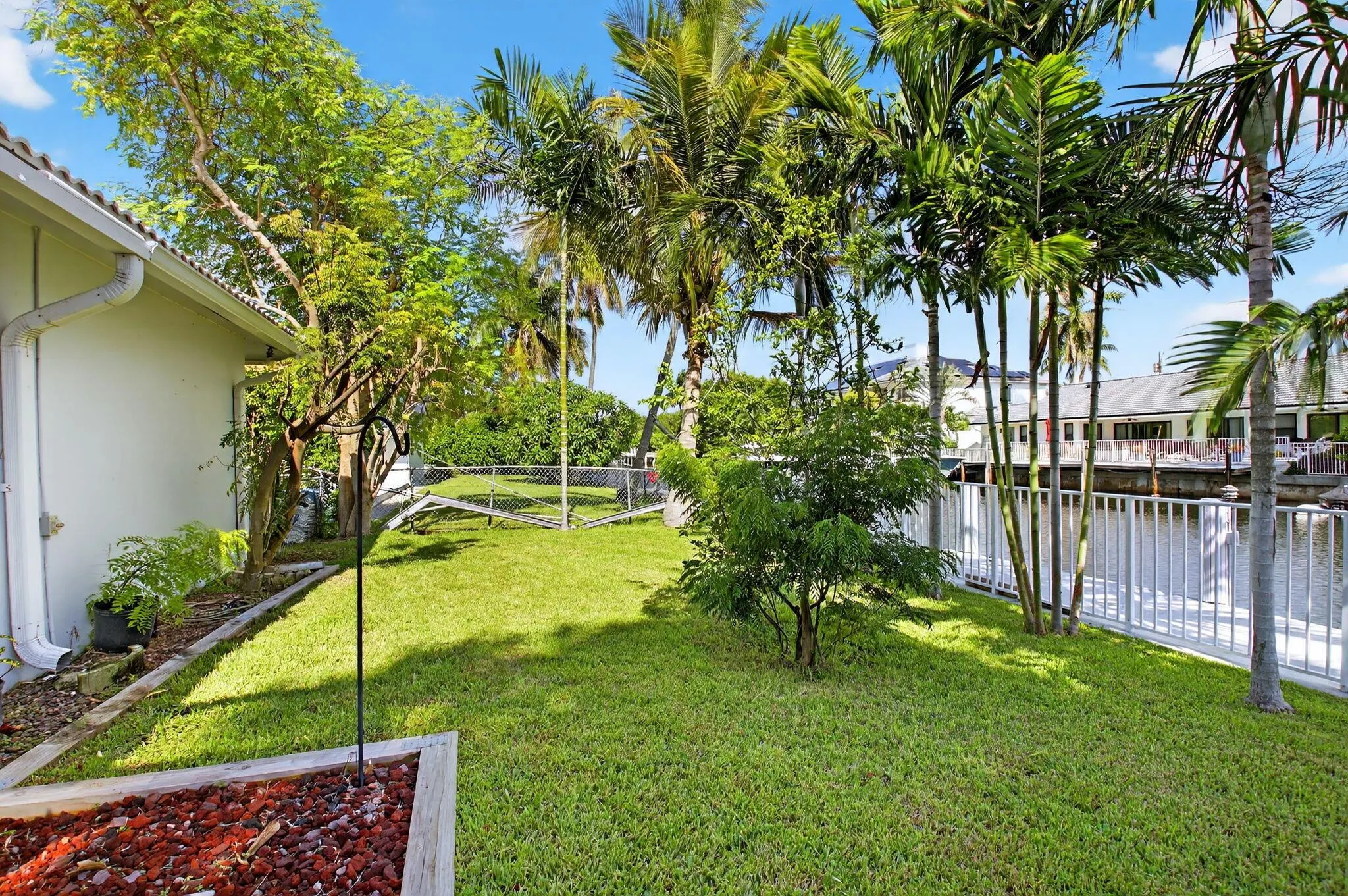 937 Banyan Drive