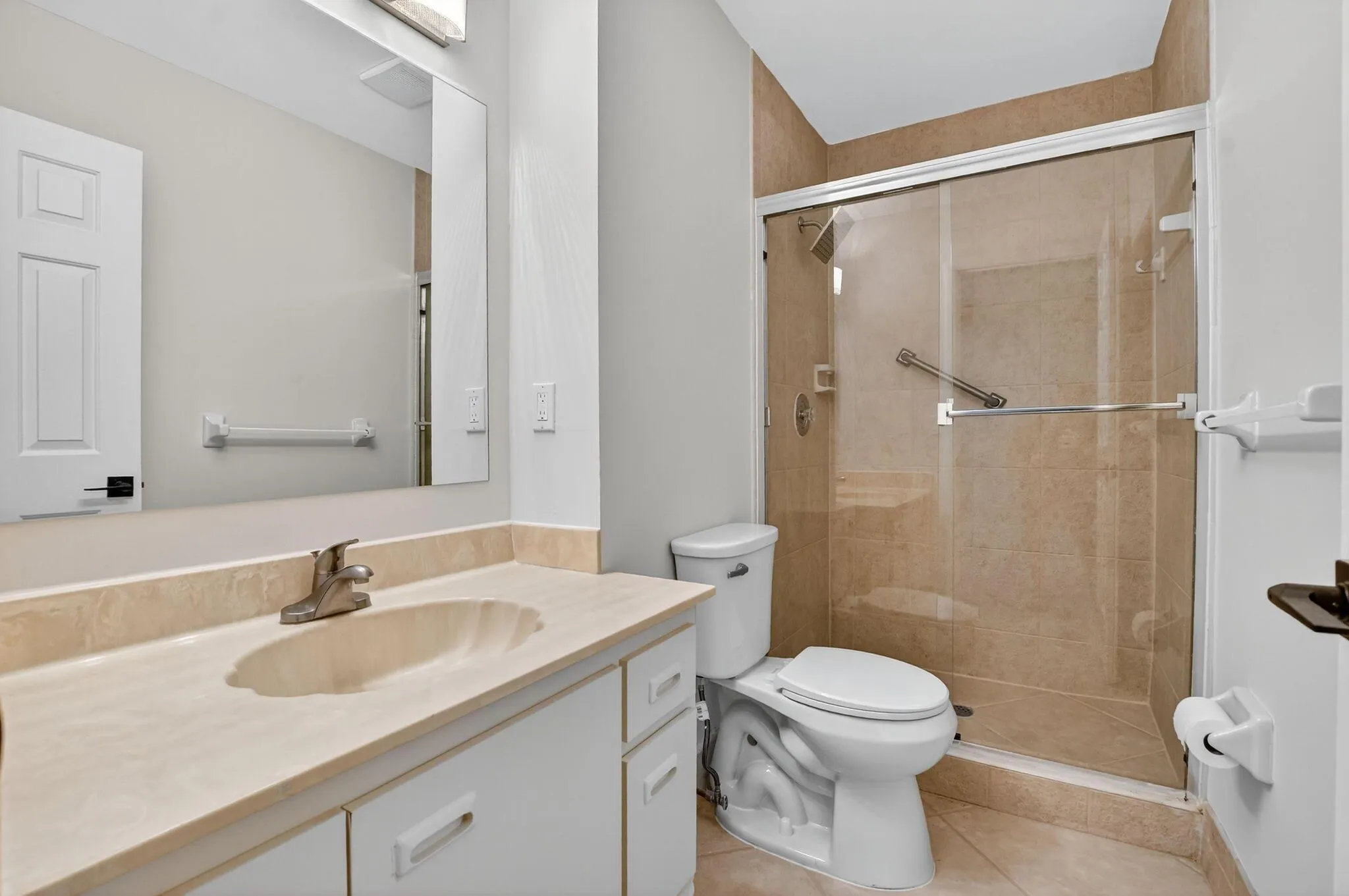 3939 NE 5th Avenue, #F203
