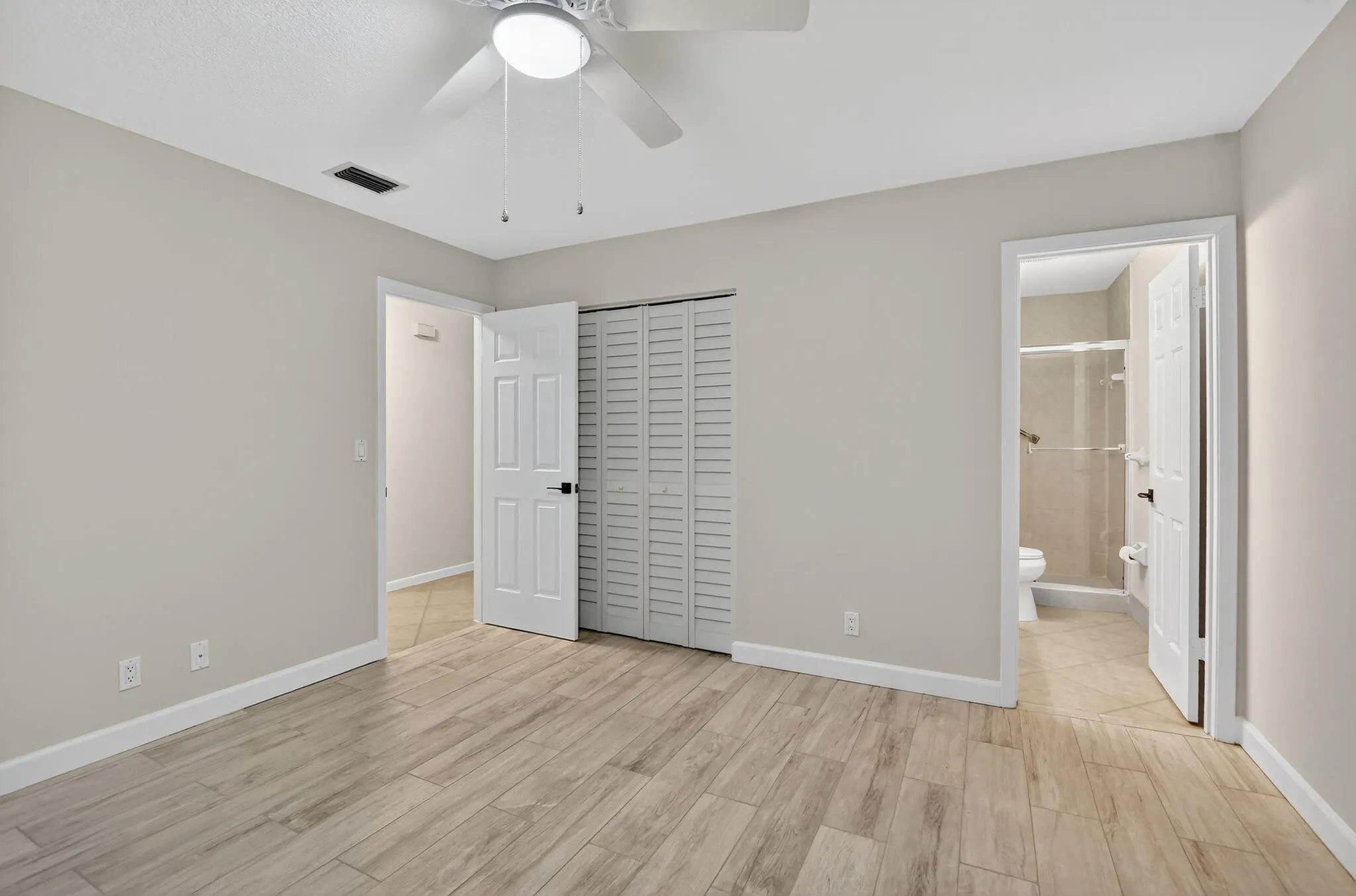 3939 NE 5th Avenue, #F203