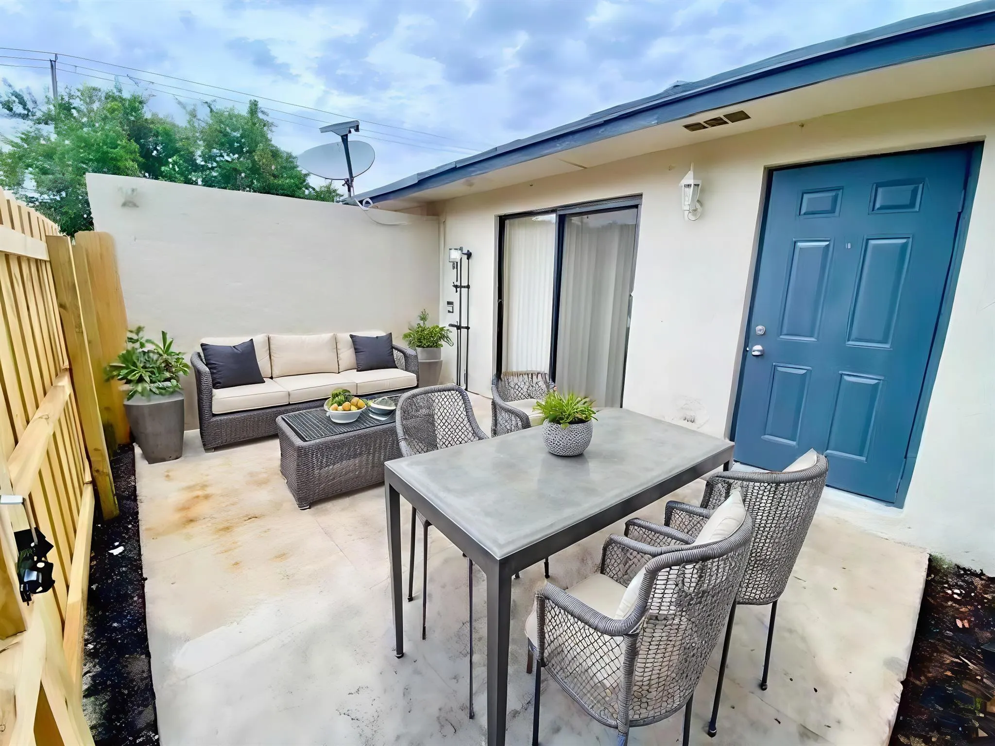 4583 Barclay Crescent