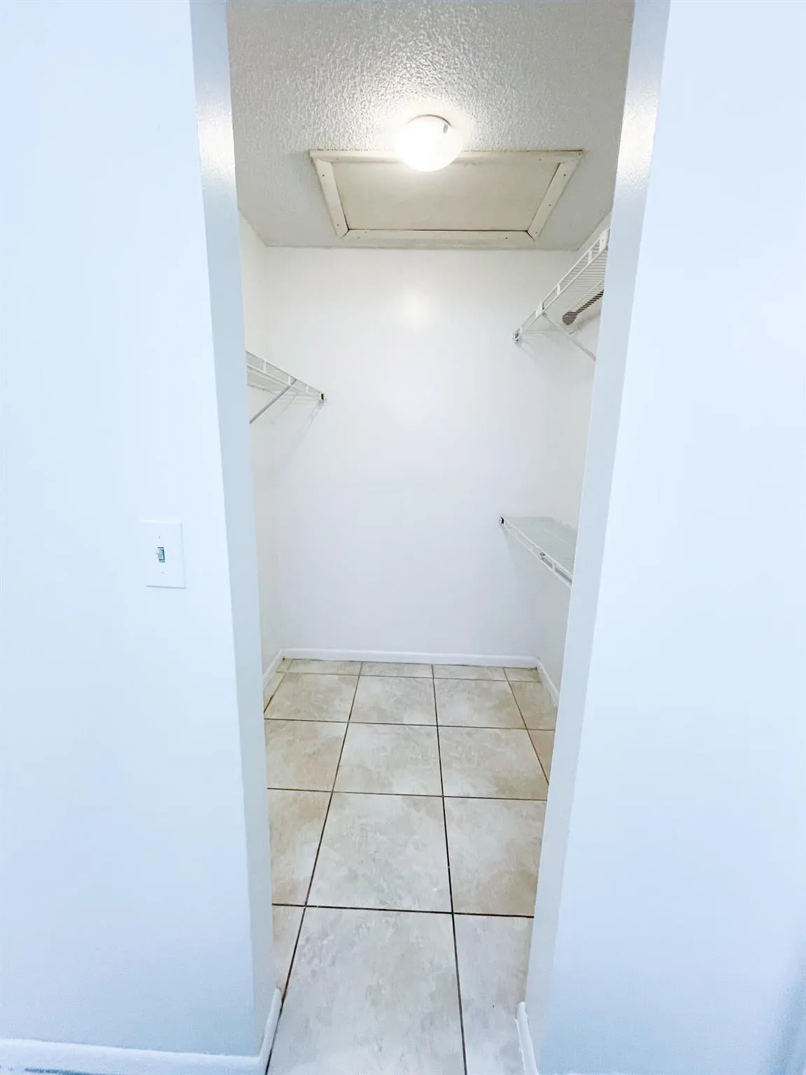 4583 Barclay Crescent
