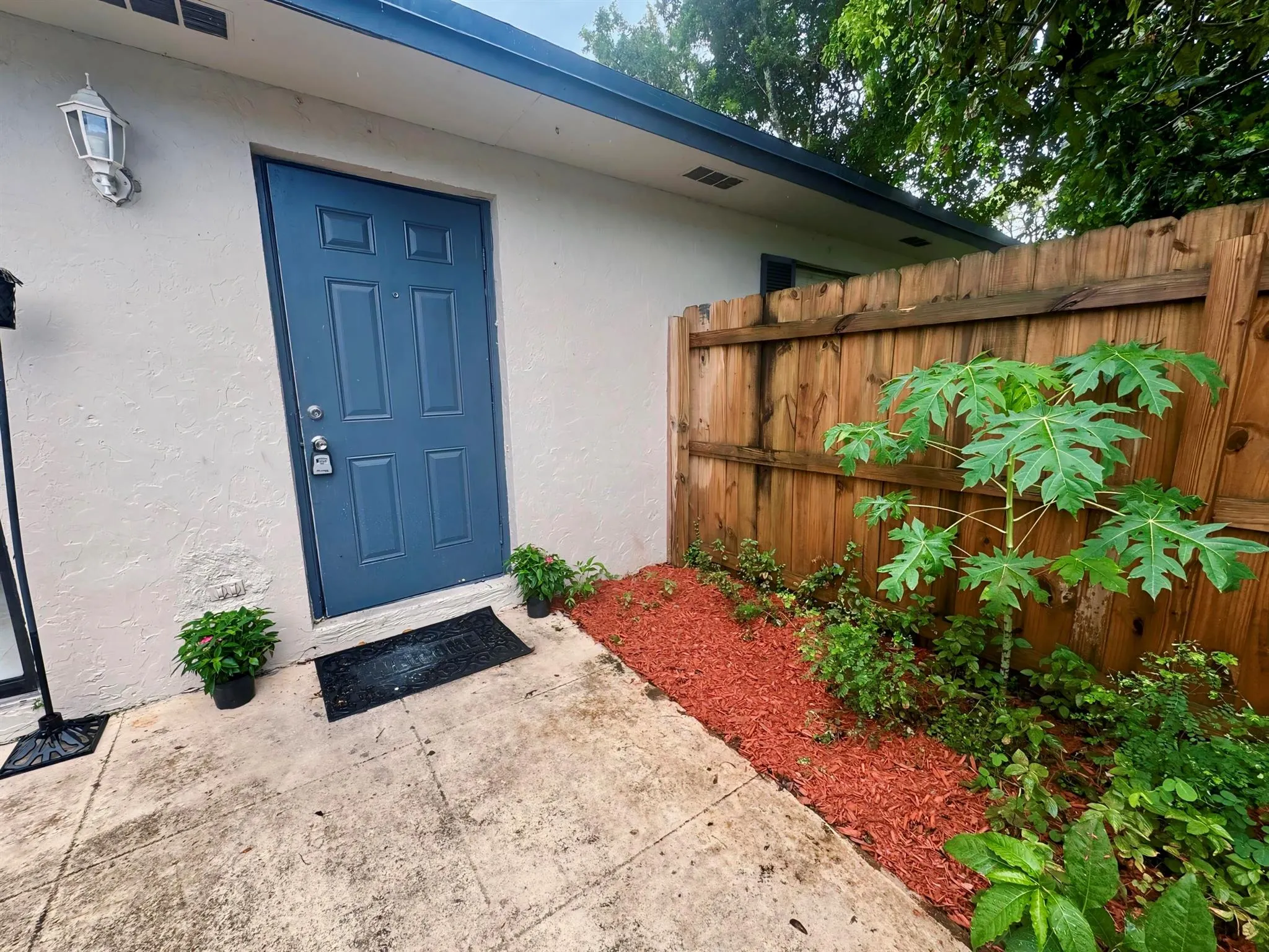 4583 Barclay Crescent