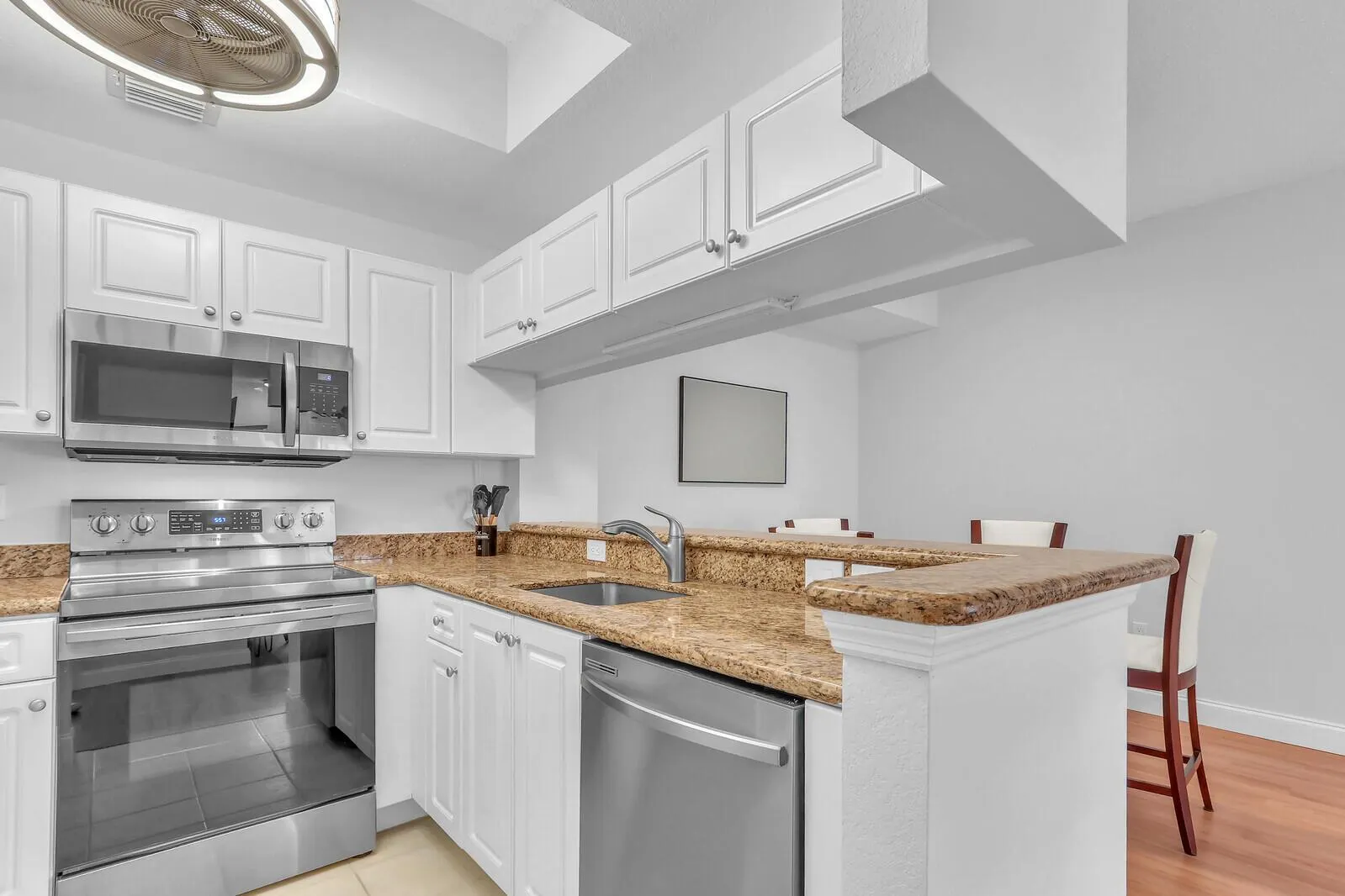 2803 Sarento Place, #112