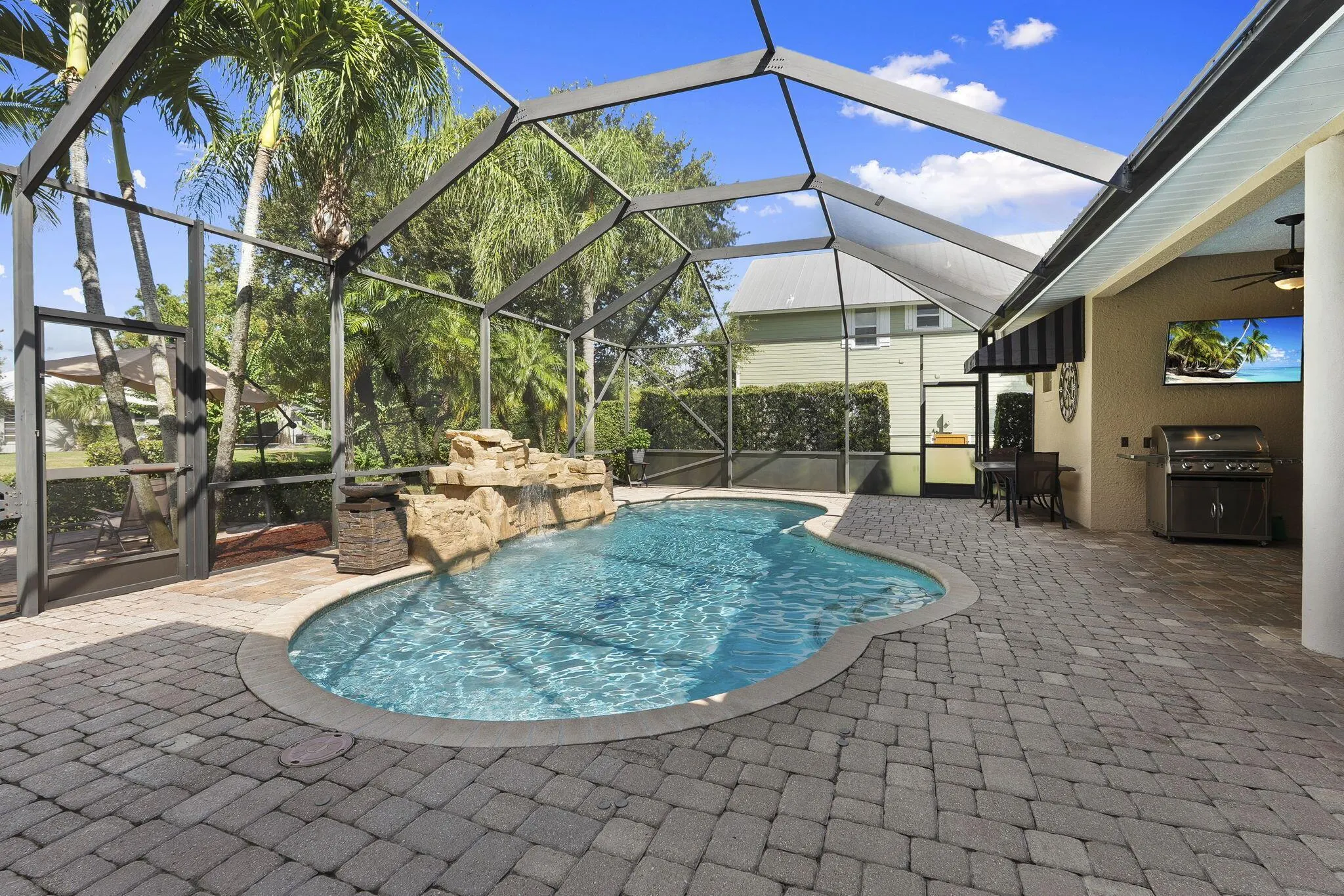 5416 SW Coral Tree Lane