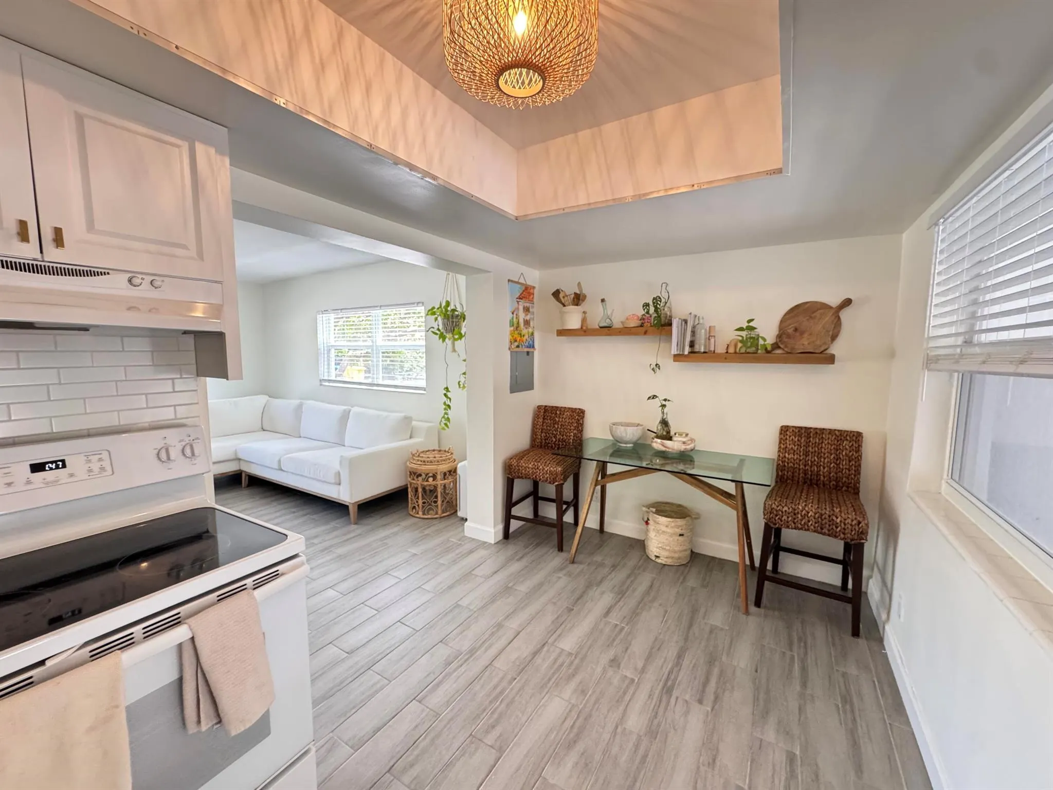 209 SE 6th Street, #1