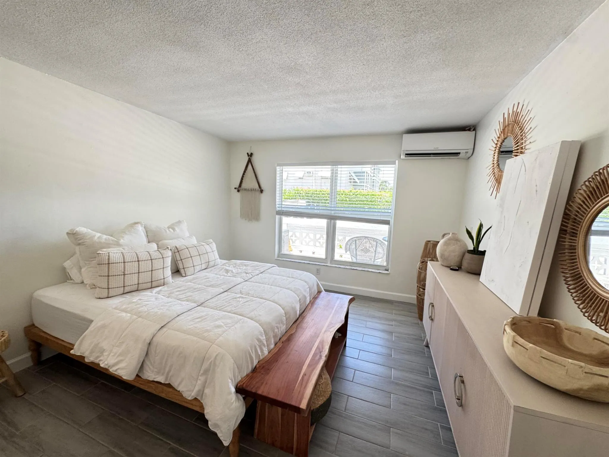 209 SE 6th Street, #1