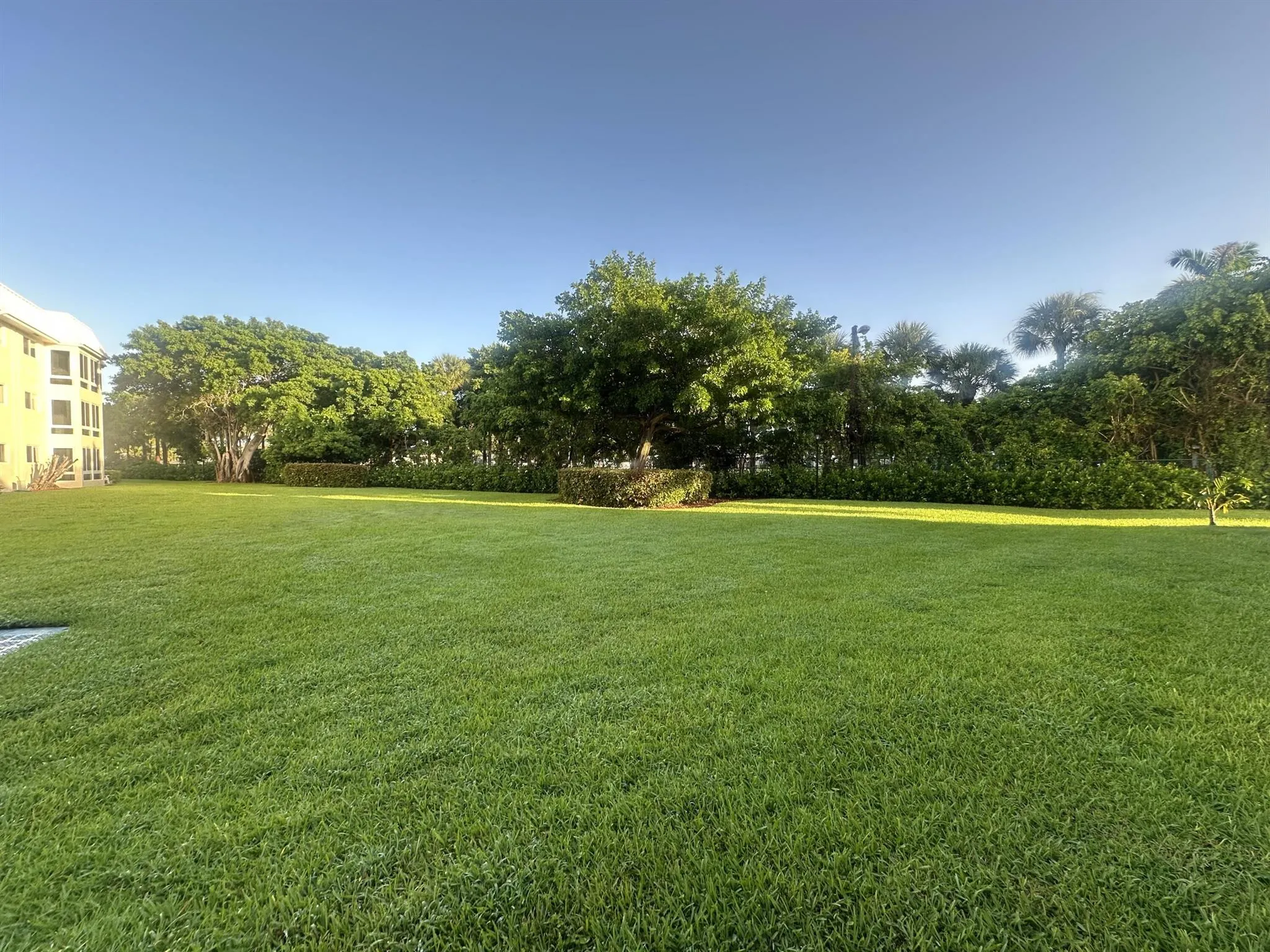15 Colonial Club Drive, #103