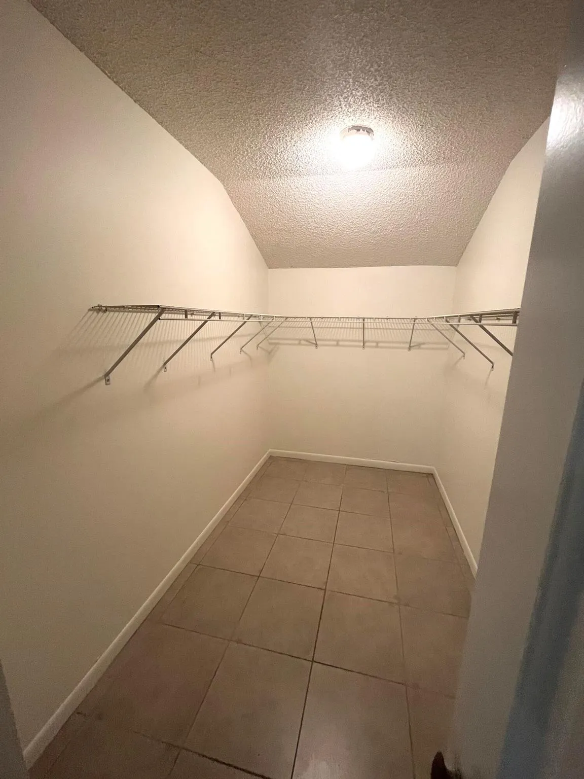 4928 Sable Pine Circle, #B