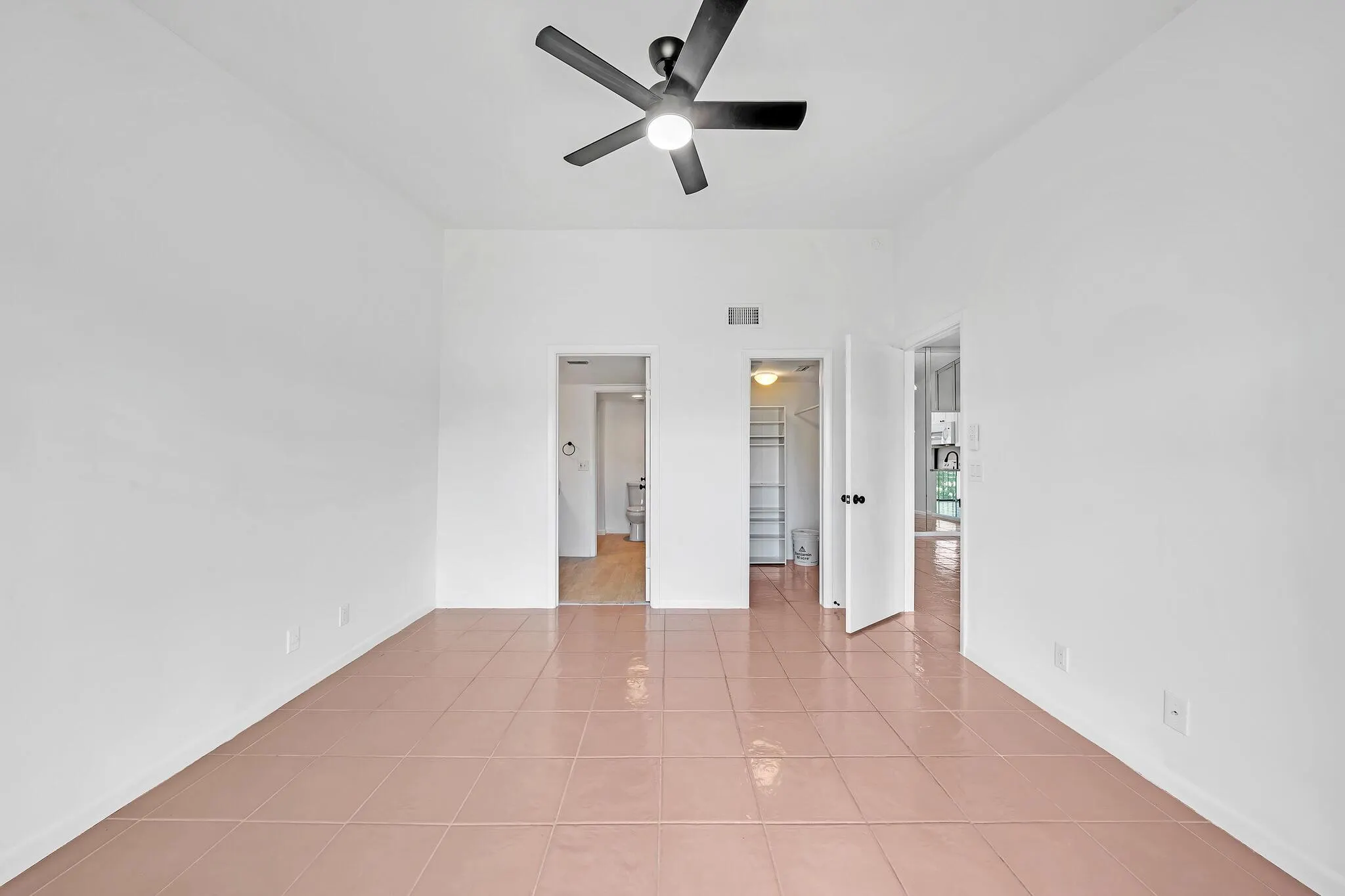 21943 Remsen Terrace, #206