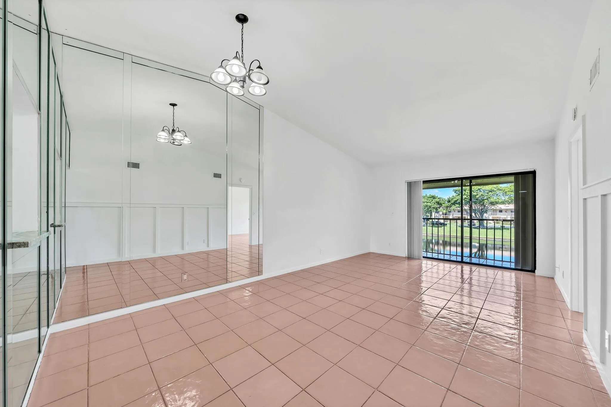 21943 Remsen Terrace, #206