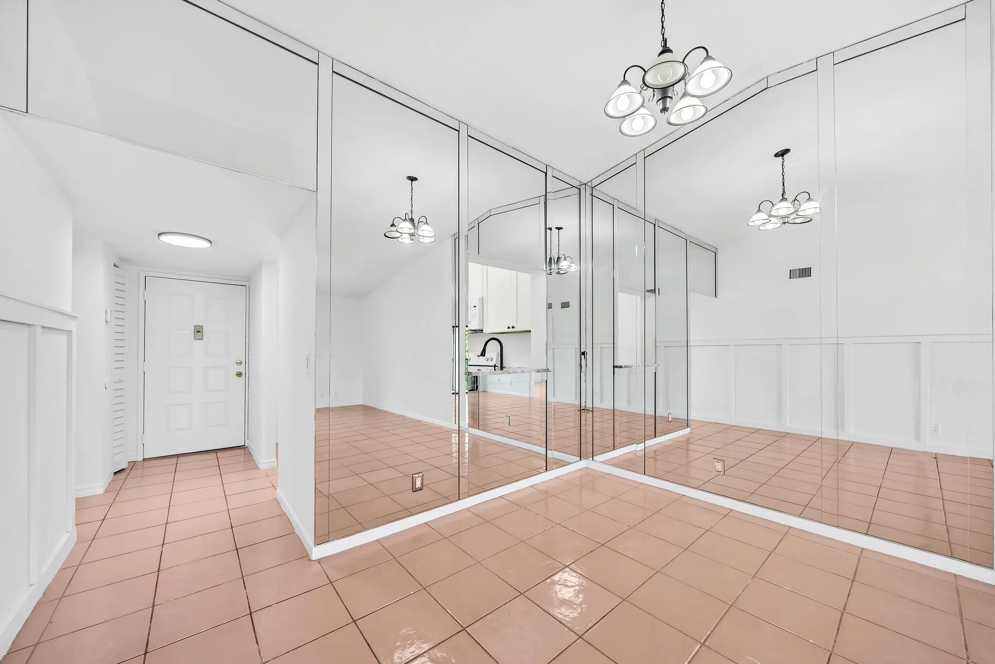 21943 Remsen Terrace, #206