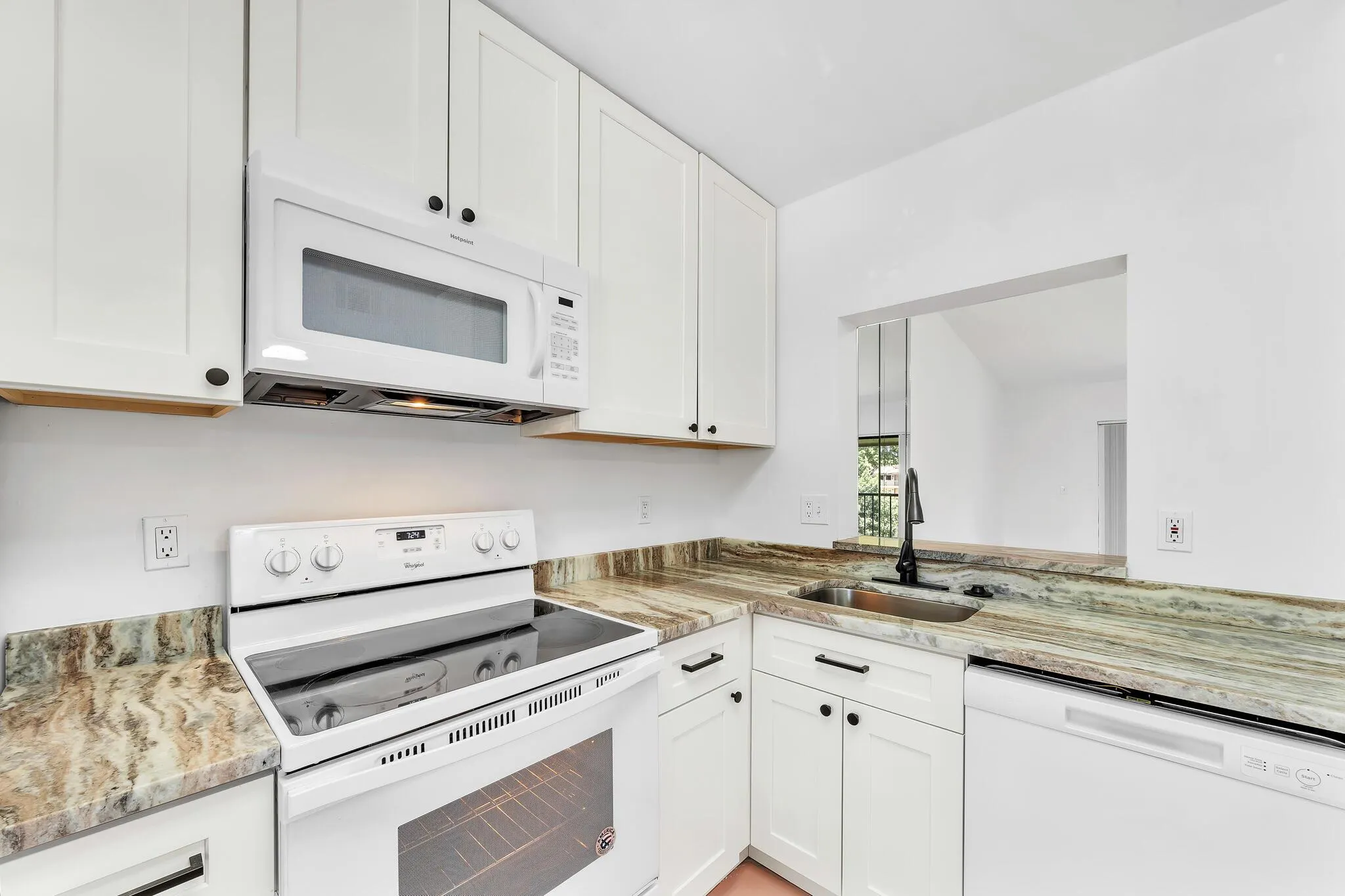 21943 Remsen Terrace, #206