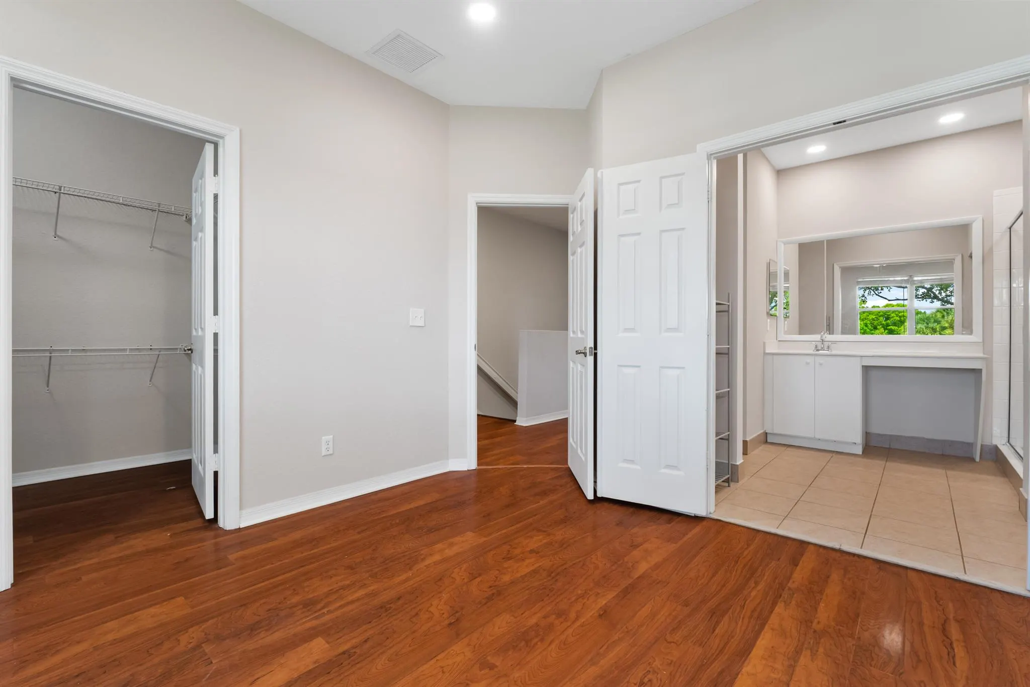 3051 Grandiflora Drive