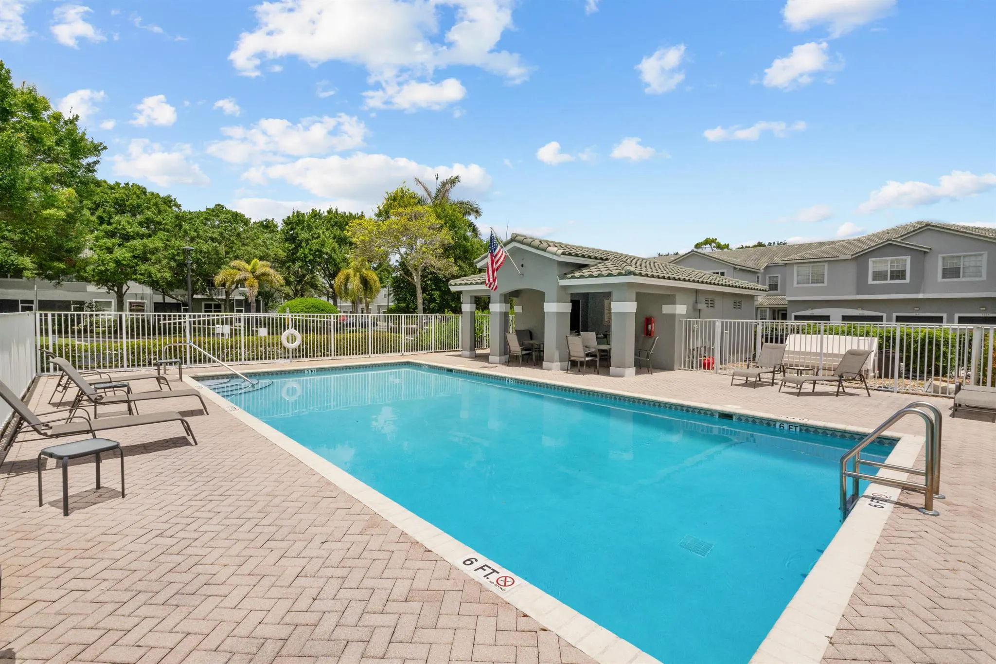 3051 Grandiflora Drive