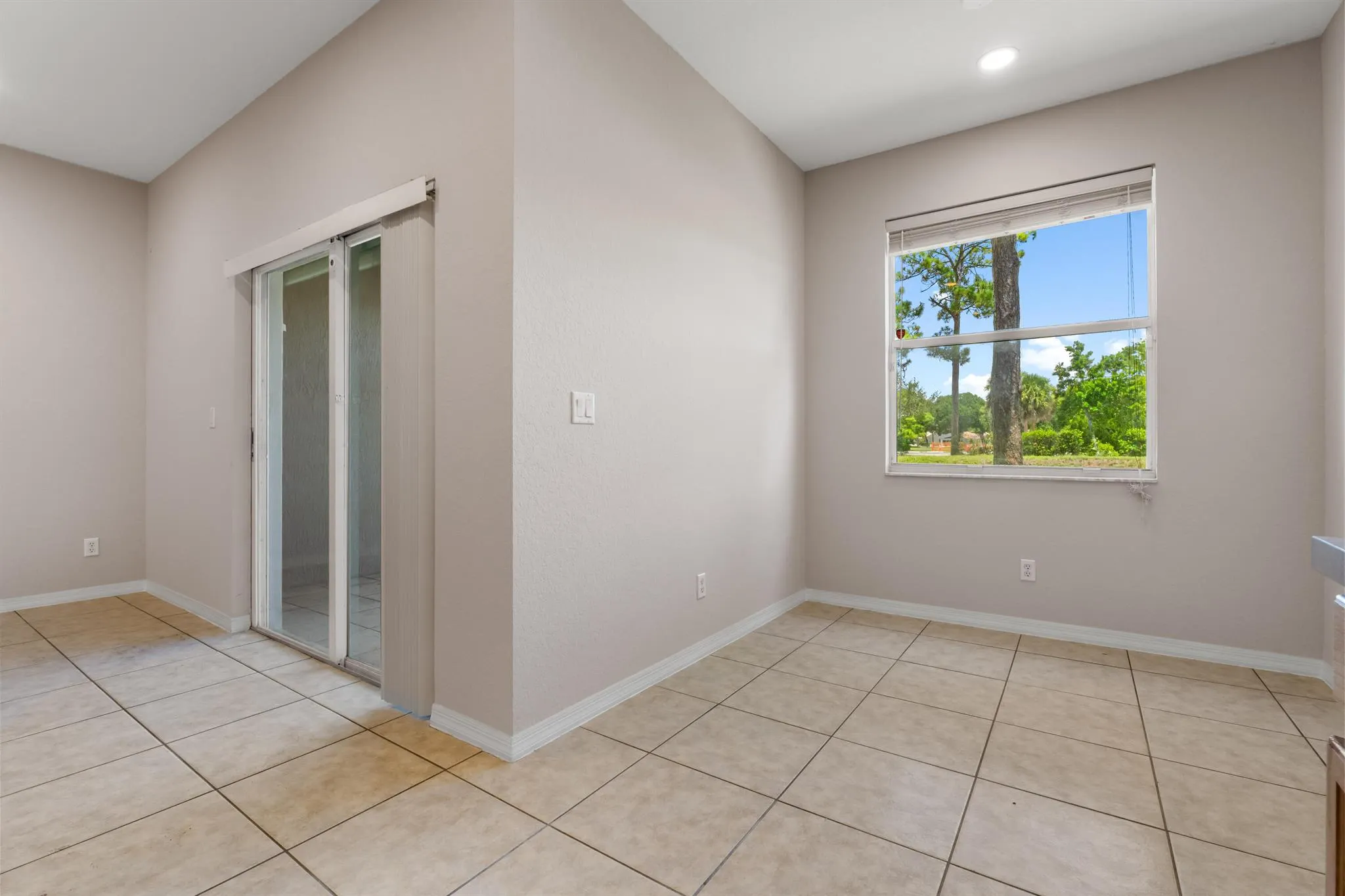 3051 Grandiflora Drive