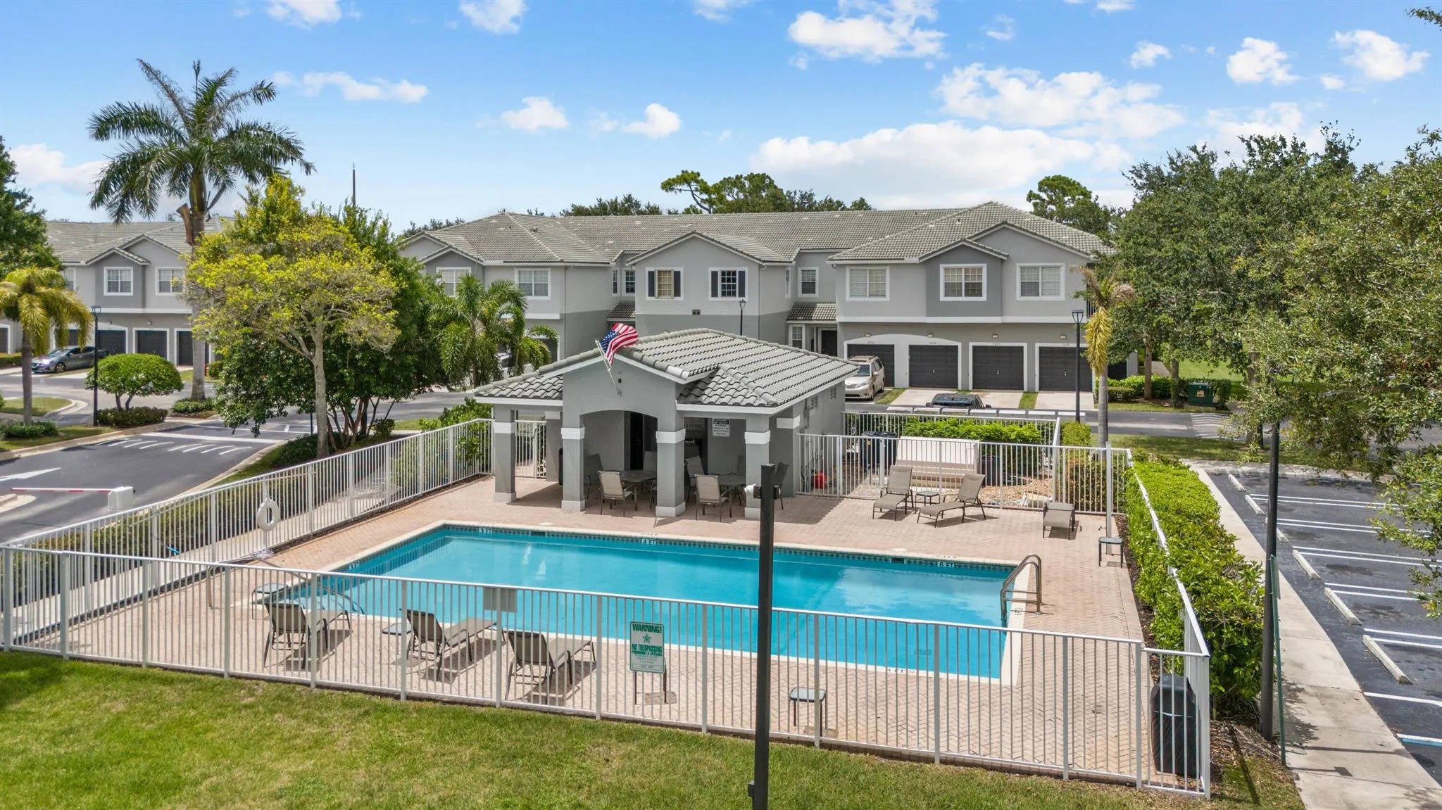 3051 Grandiflora Drive