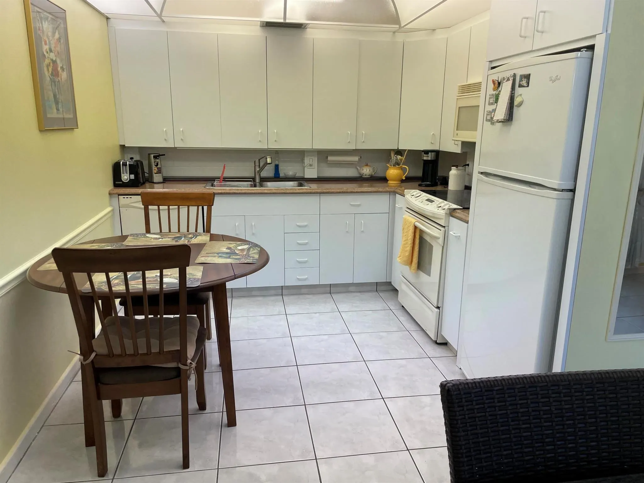 3025 Hythe B, #3025 B
