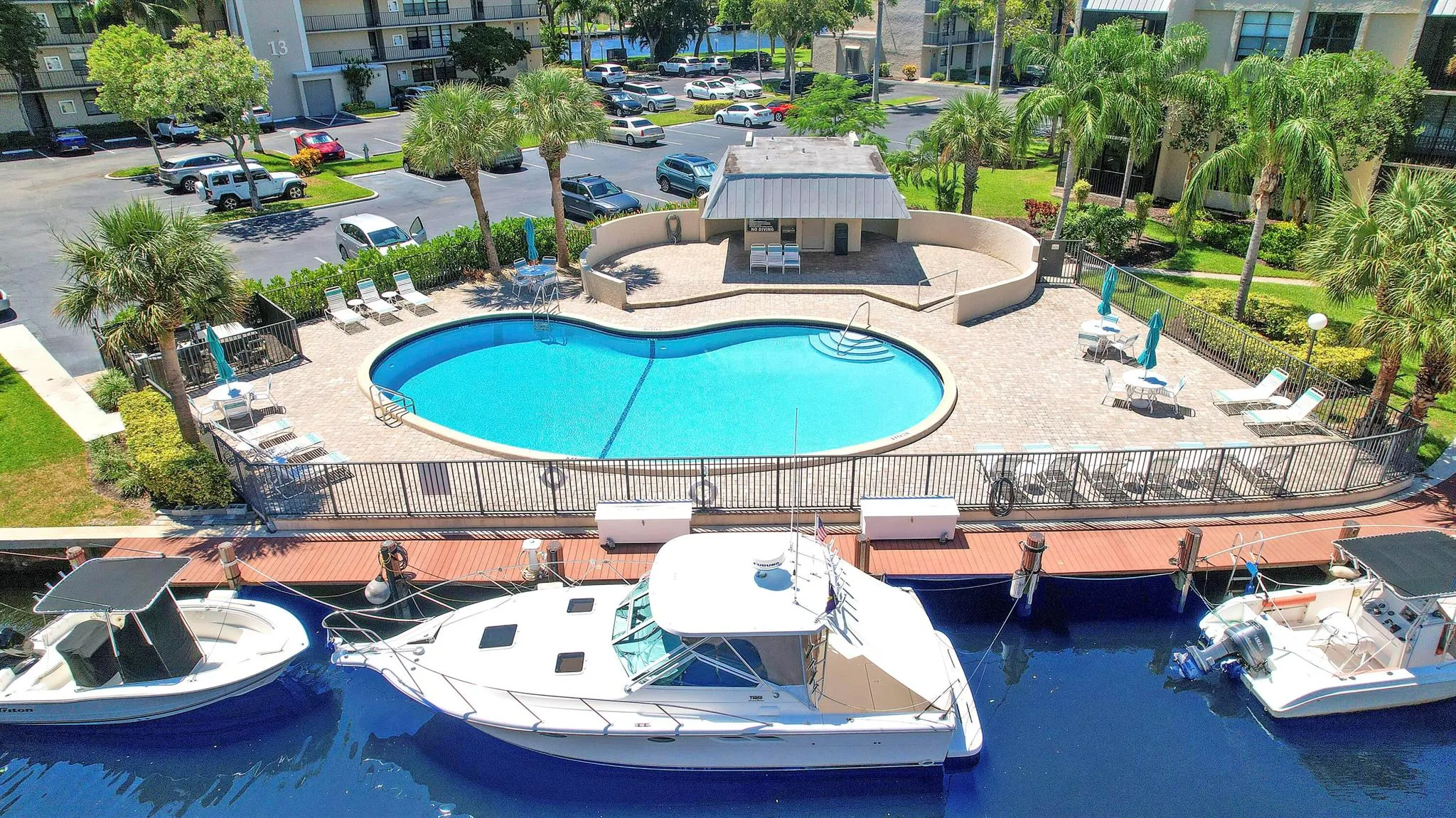 14 Royal Palm Way, #5030