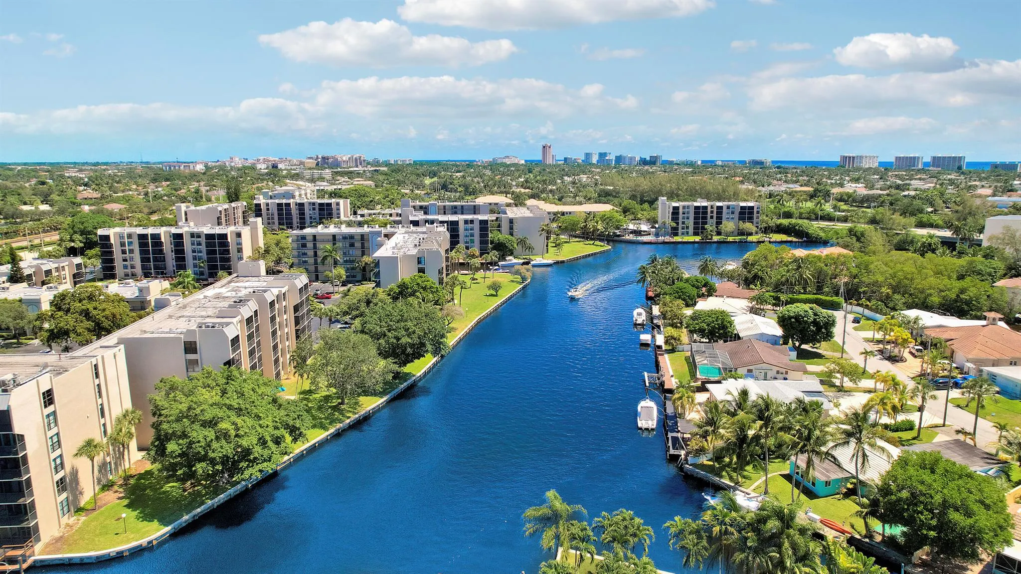 14 Royal Palm Way, #5030