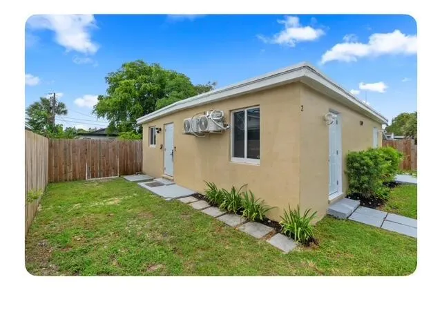 529 NW 15th Way, #2