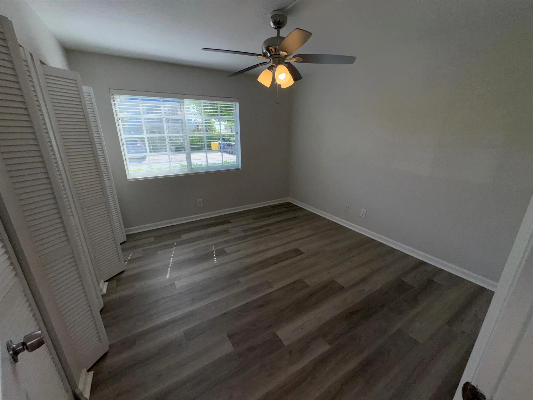 102 N Lakeside Drive, #1