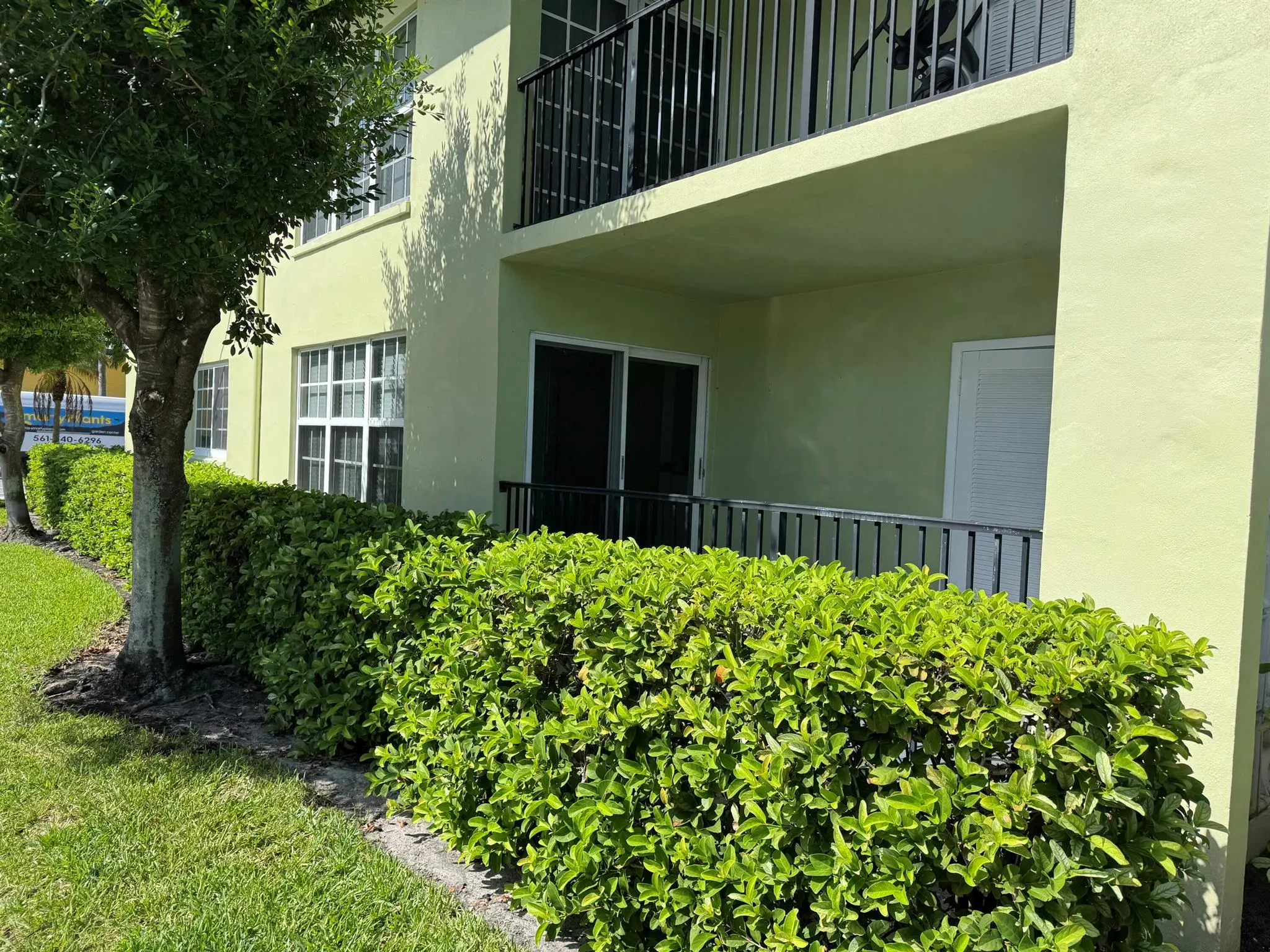 102 N Lakeside Drive, #1