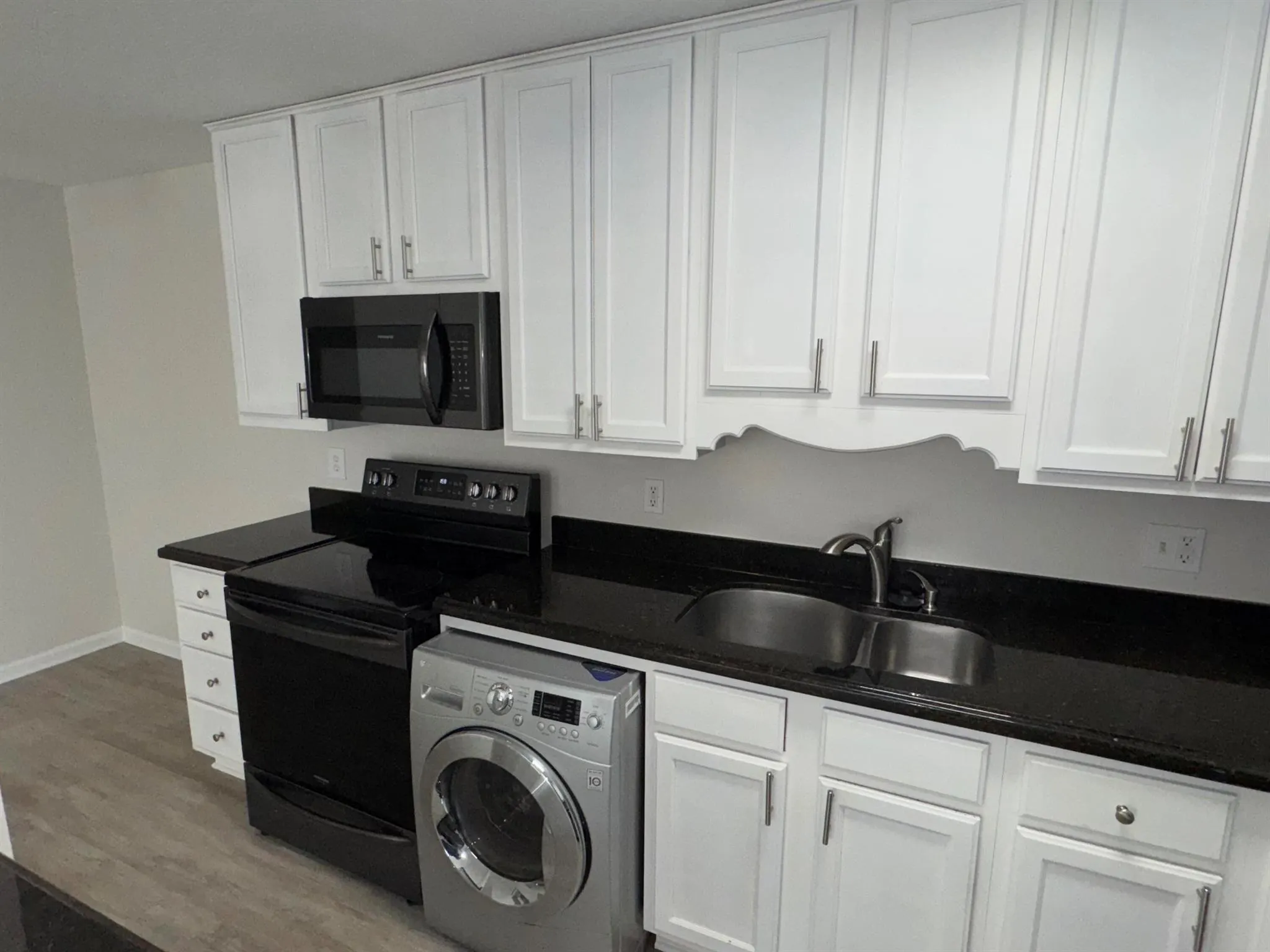 102 N Lakeside Drive, #1