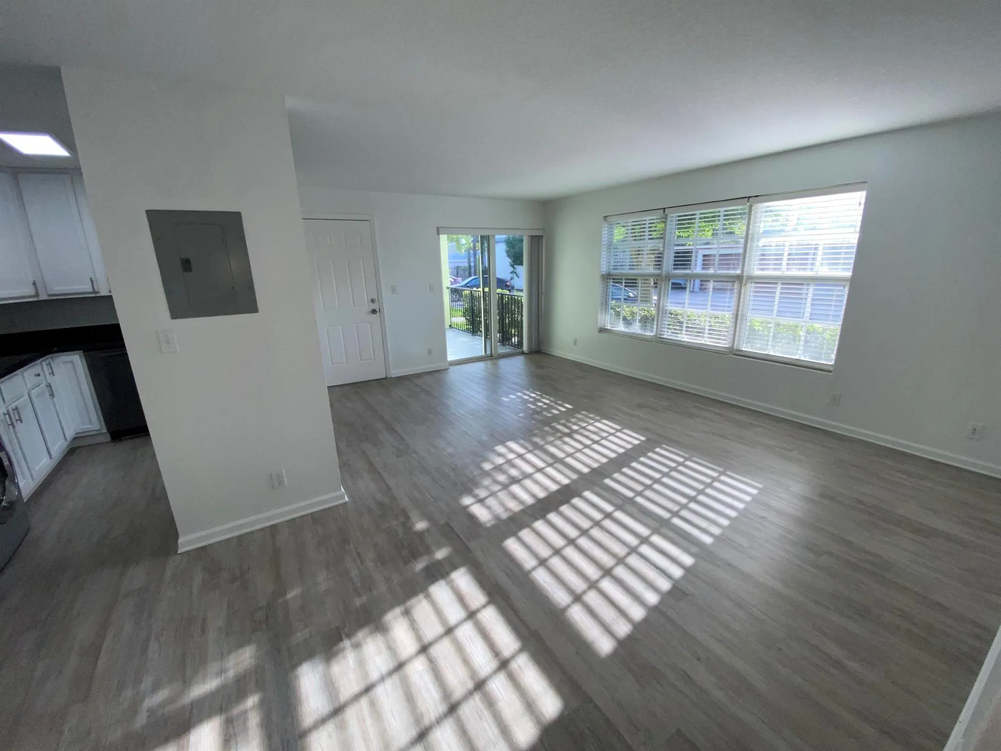 102 N Lakeside Drive, #1