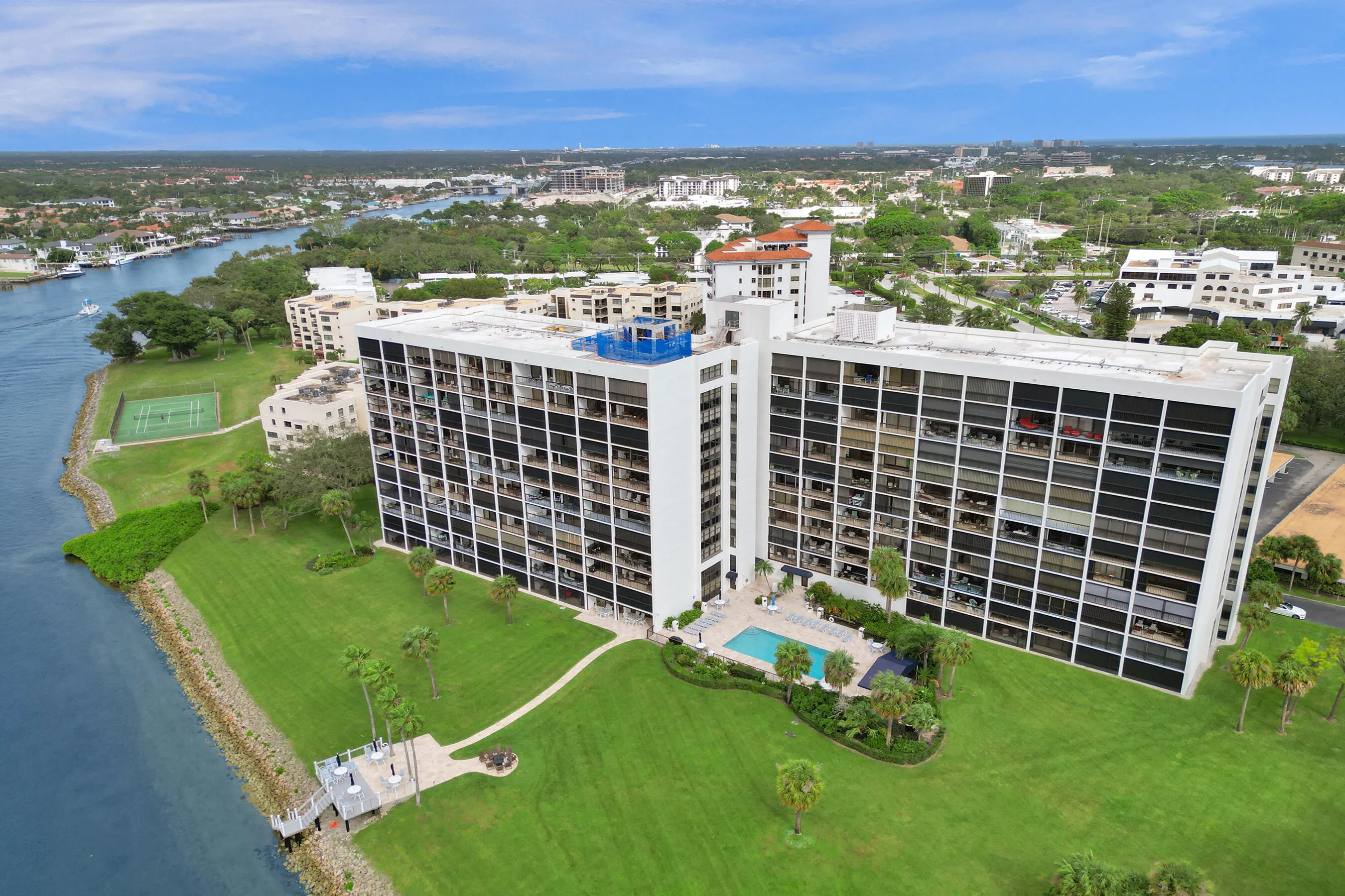 356 Golfview Road, #609