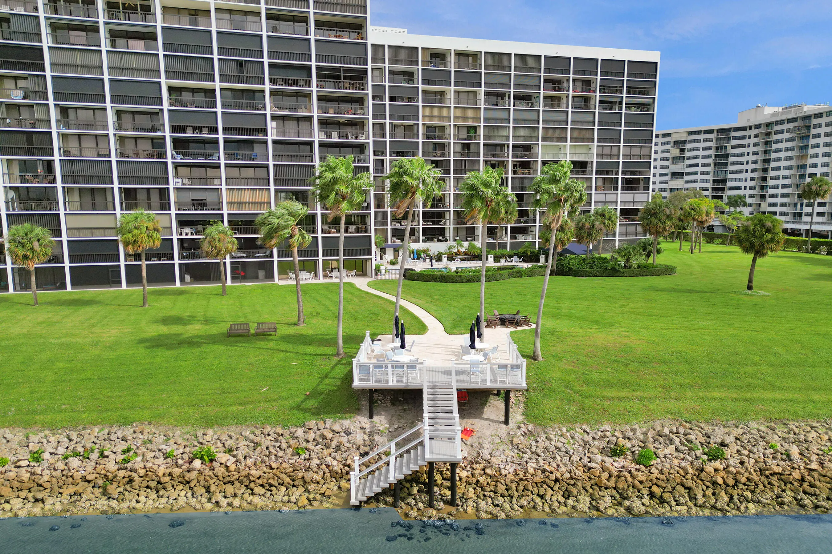 356 Golfview Road, #609