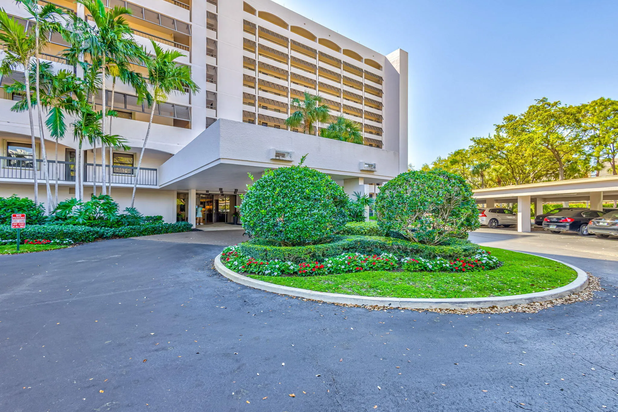 356 Golfview Road, #609