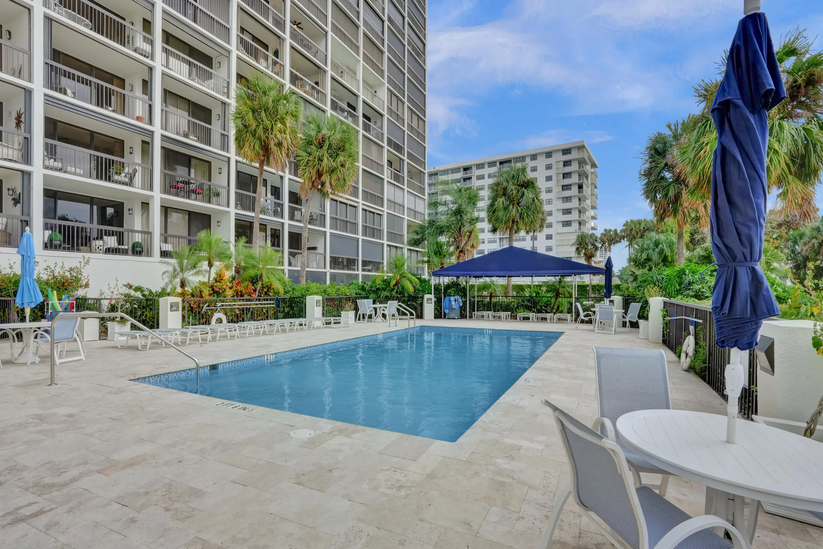 356 Golfview Road, #609