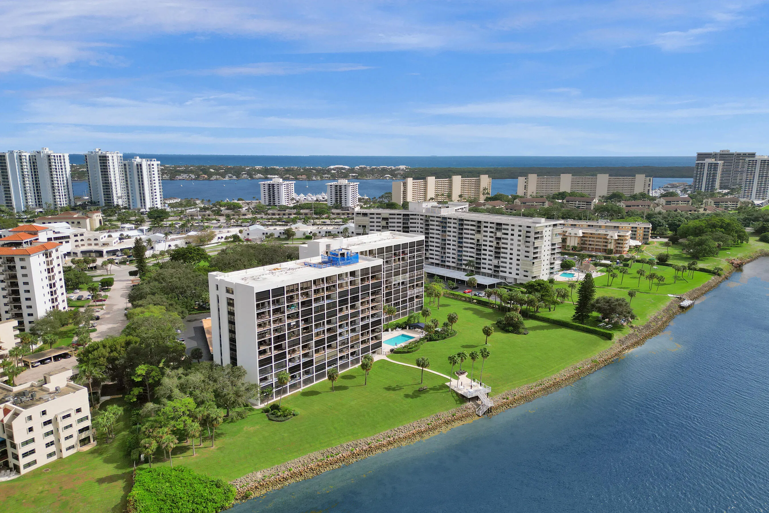 356 Golfview Road, #609