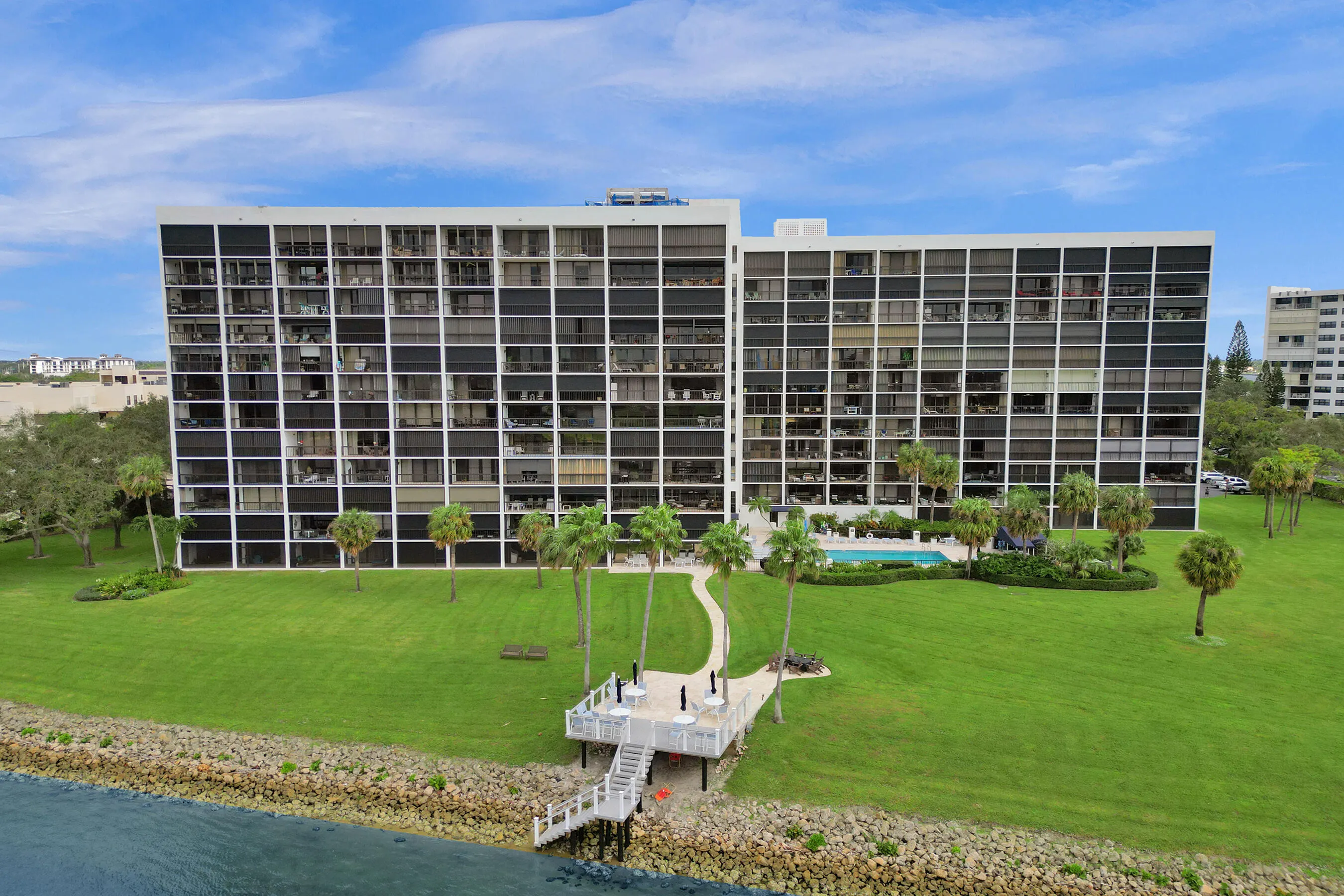 356 Golfview Road, #609