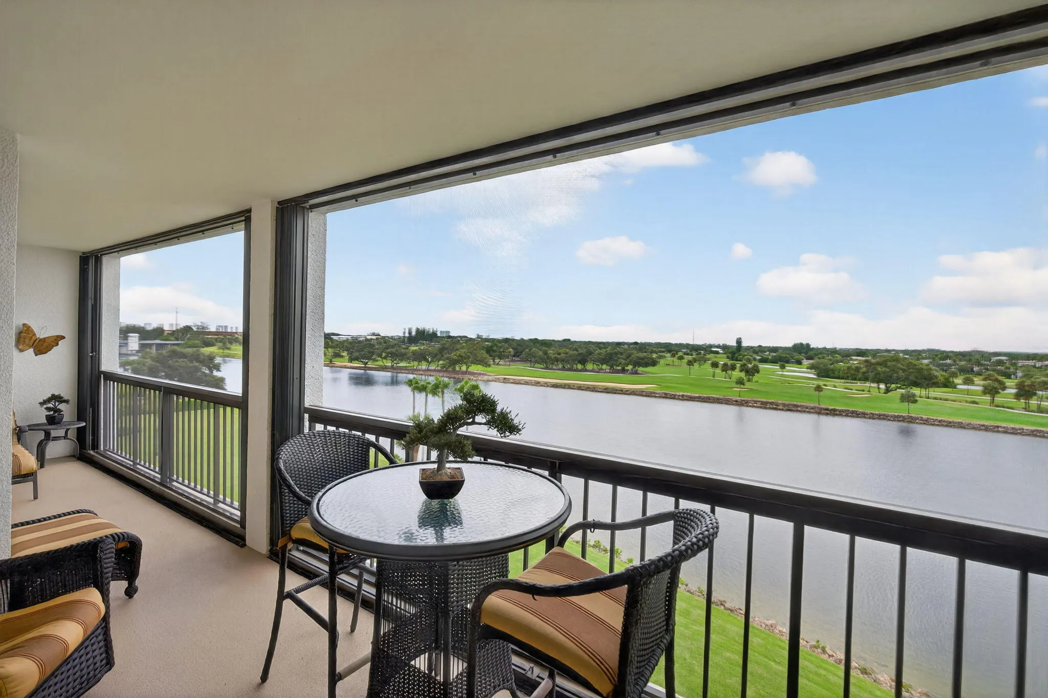 356 Golfview Road, #609