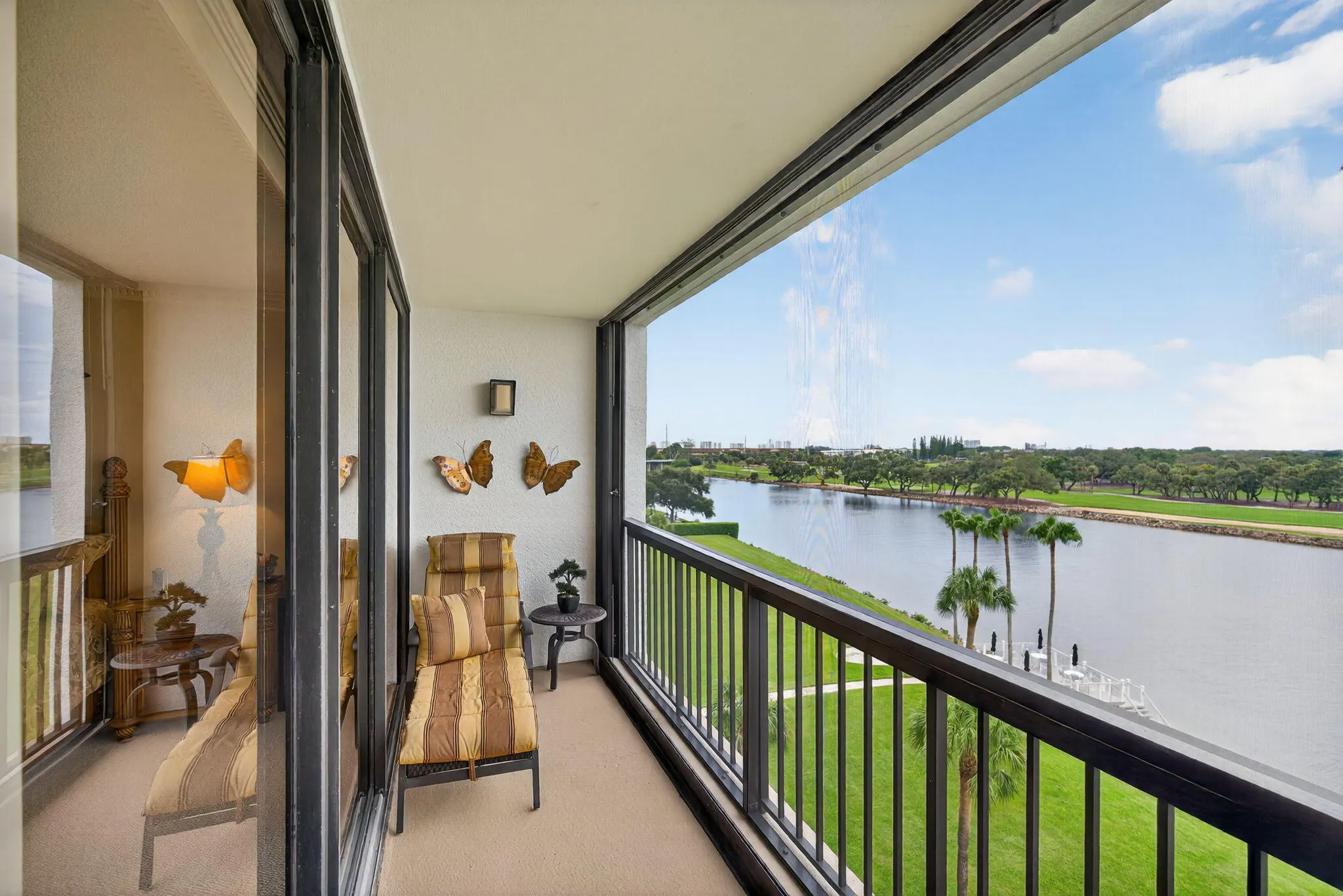 356 Golfview Road, #609