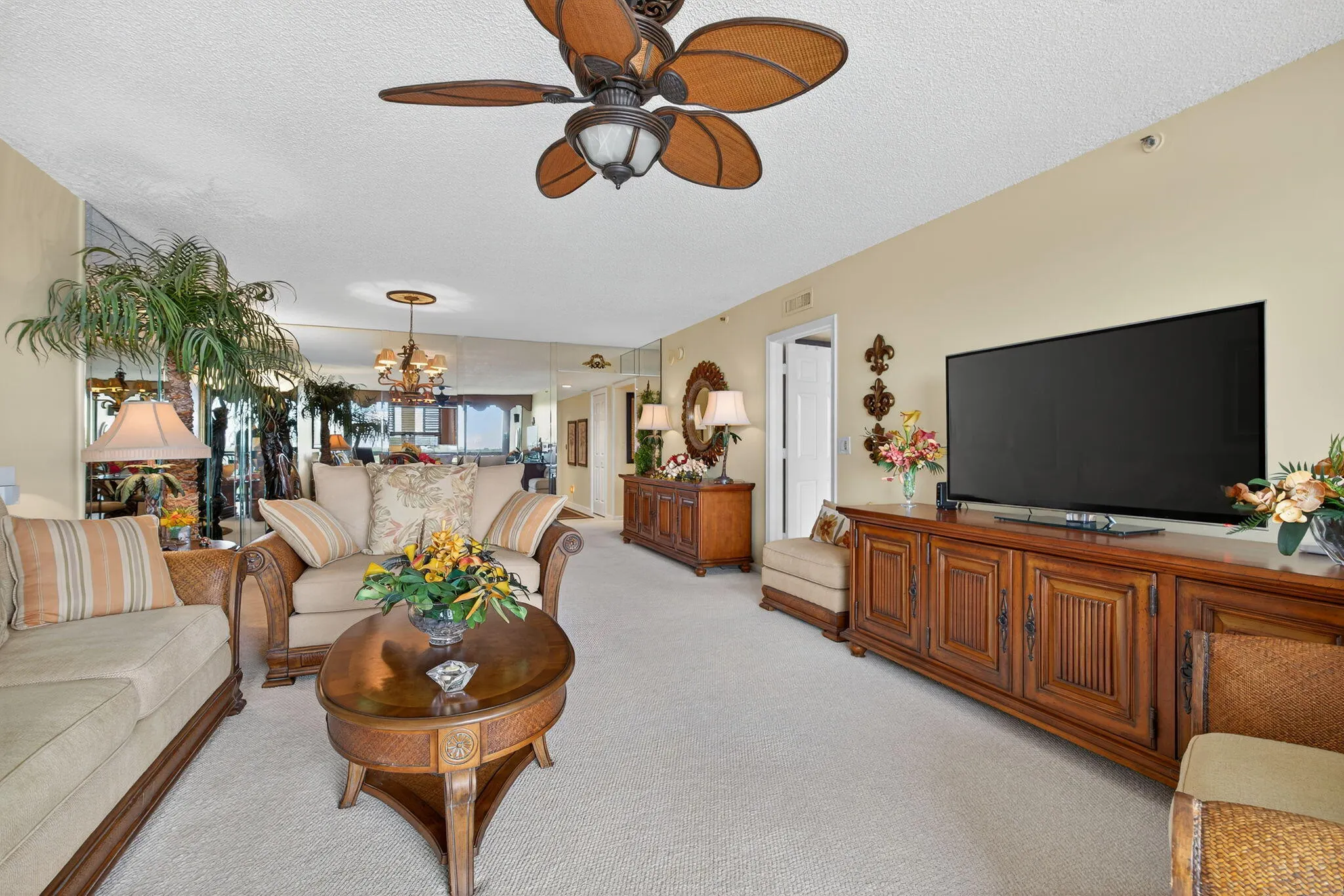 356 Golfview Road, #609