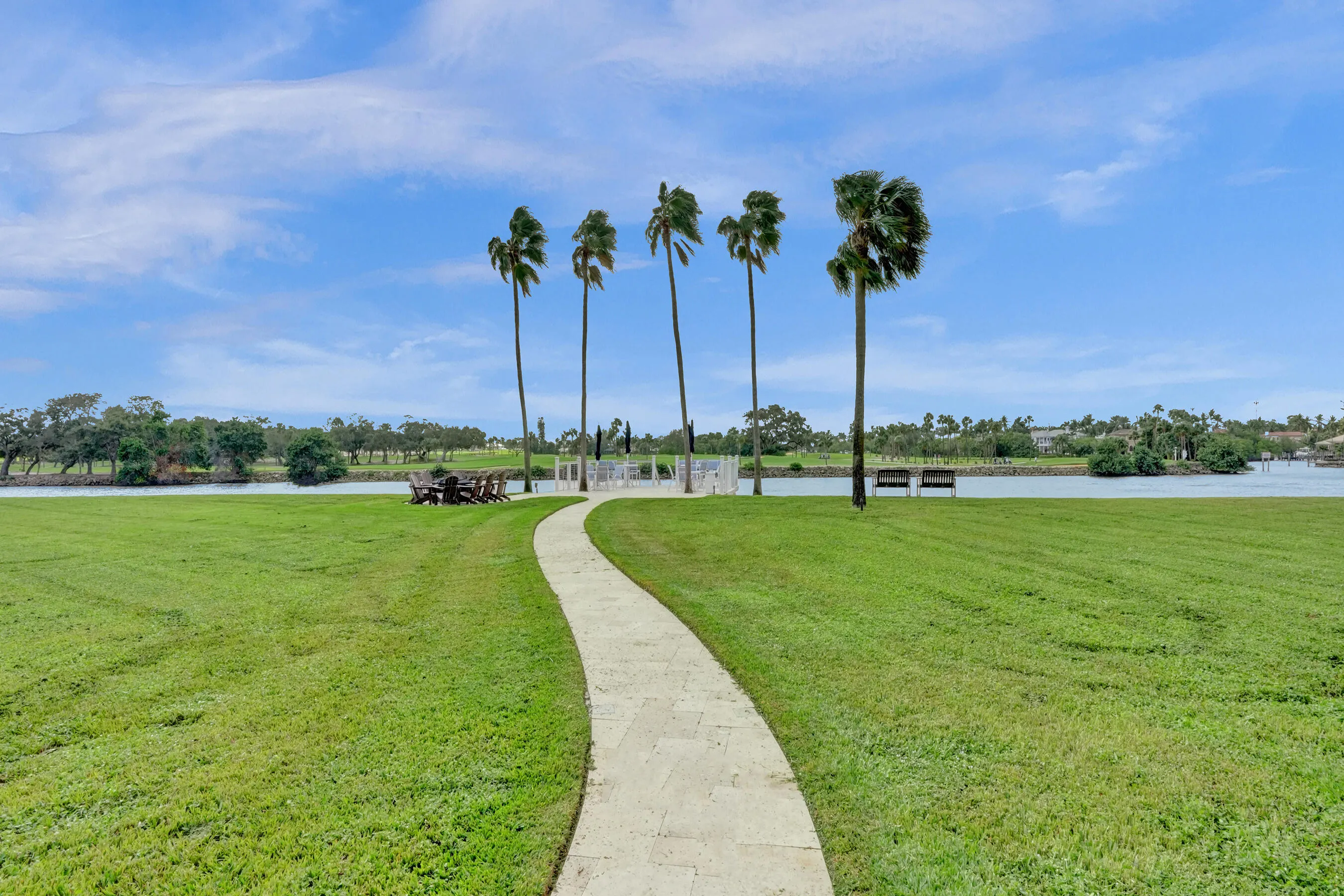 356 Golfview Road, #609