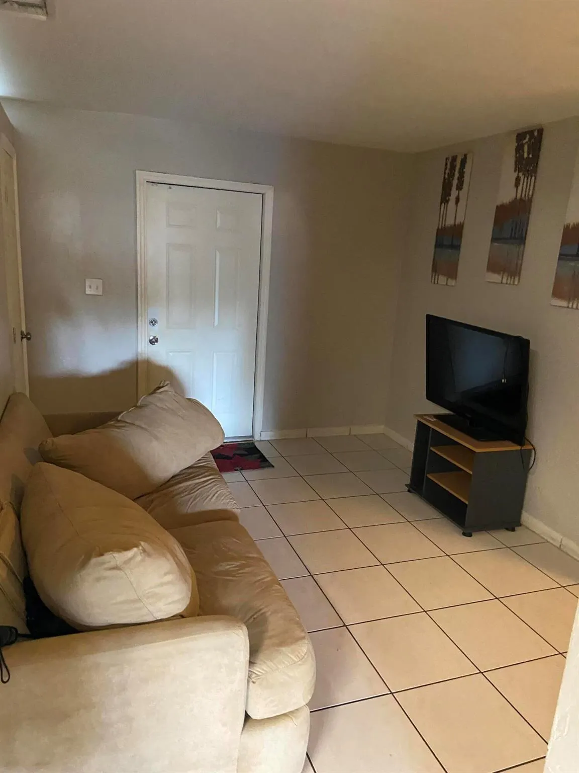 4900 Pimlico Court