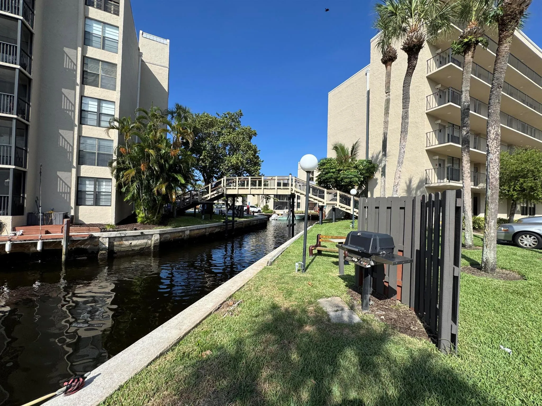 12 Royal Palm Way, #2040