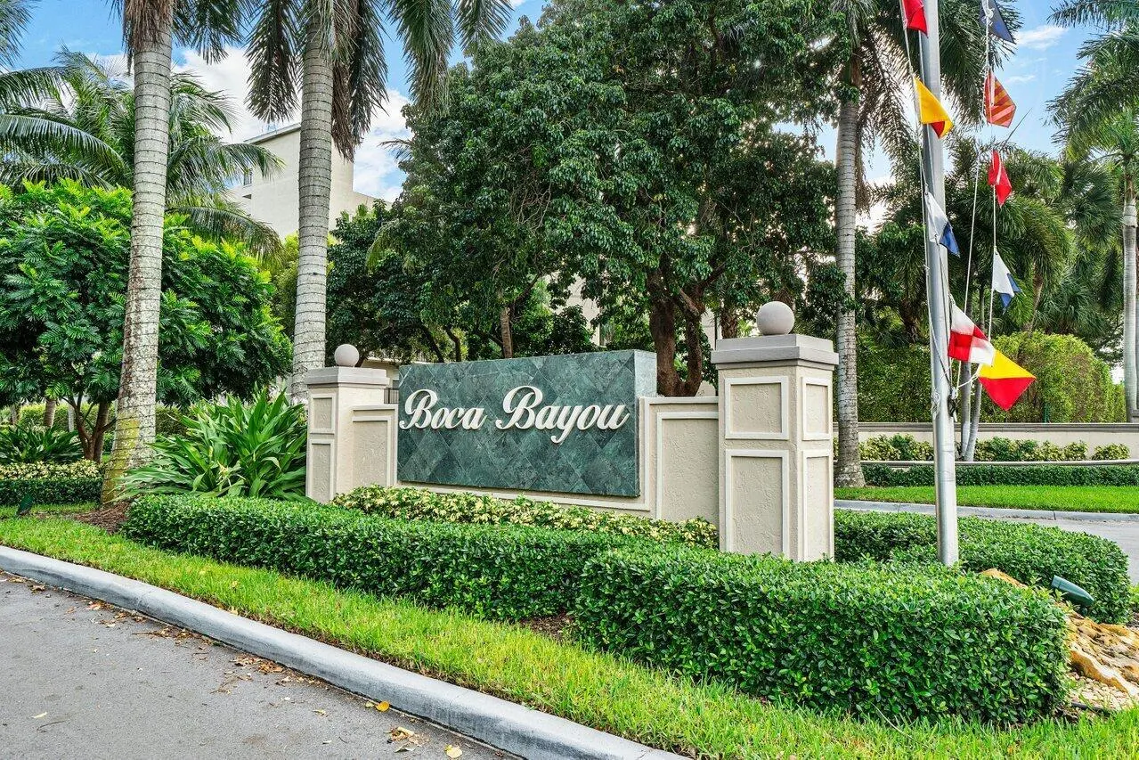 12 Royal Palm Way, #2040