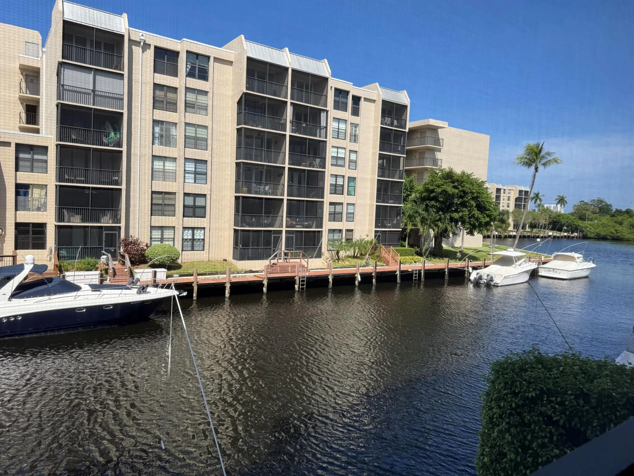 12 Royal Palm Way, #2040