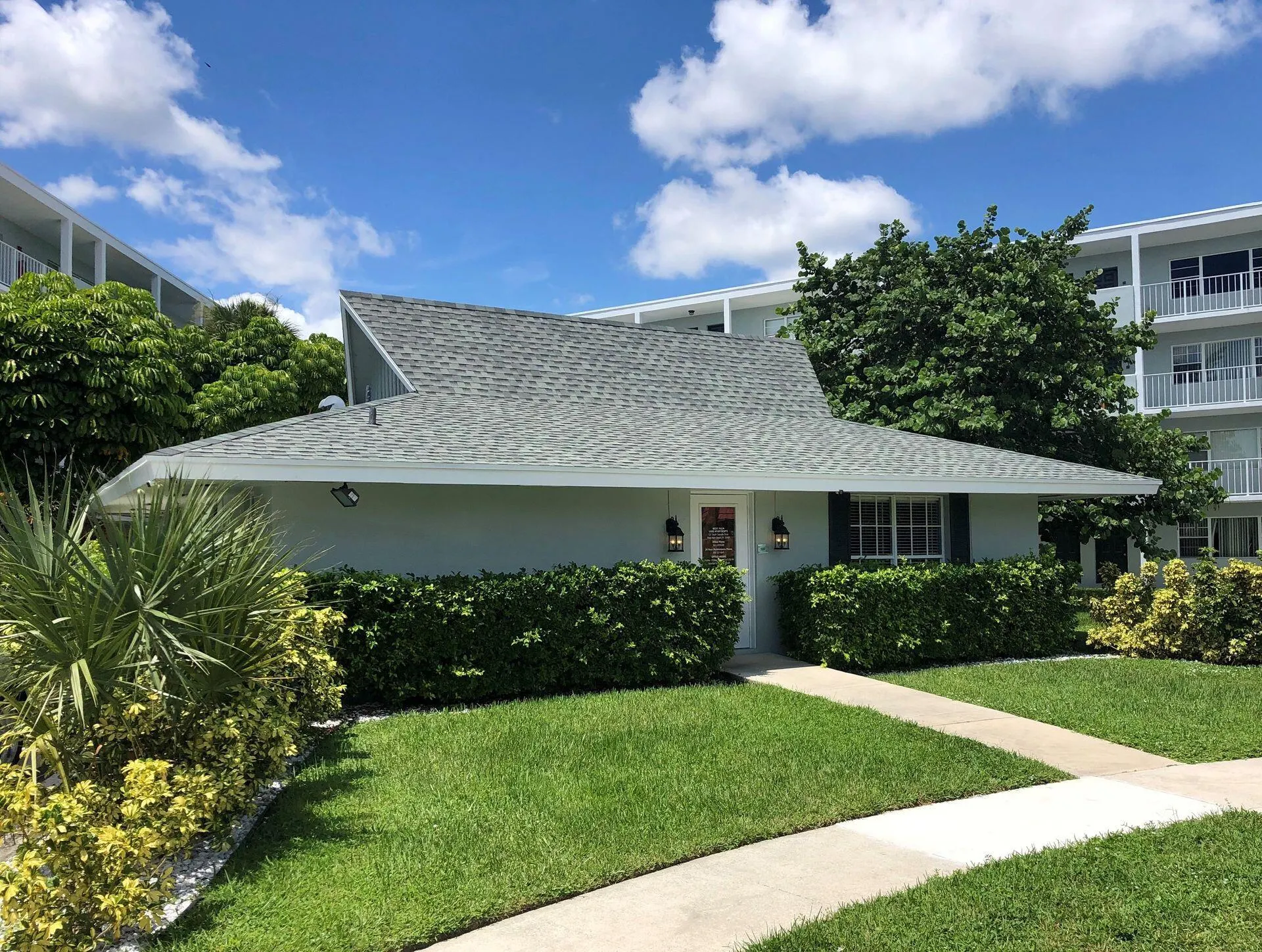 2724 Vandiver Drive, #15a